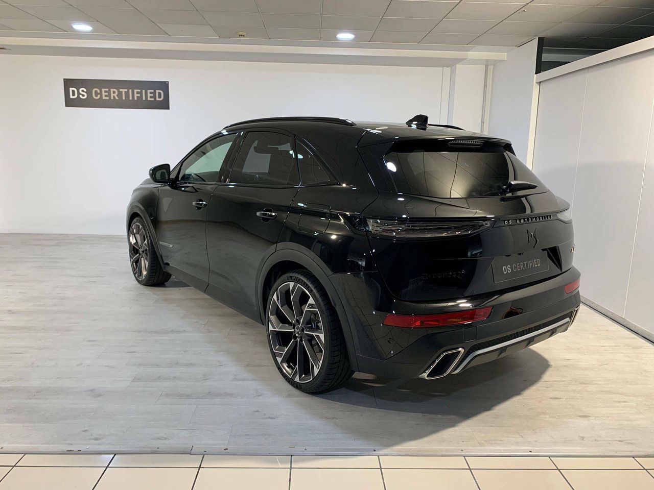 Foto DS Automobiles DS 7 7