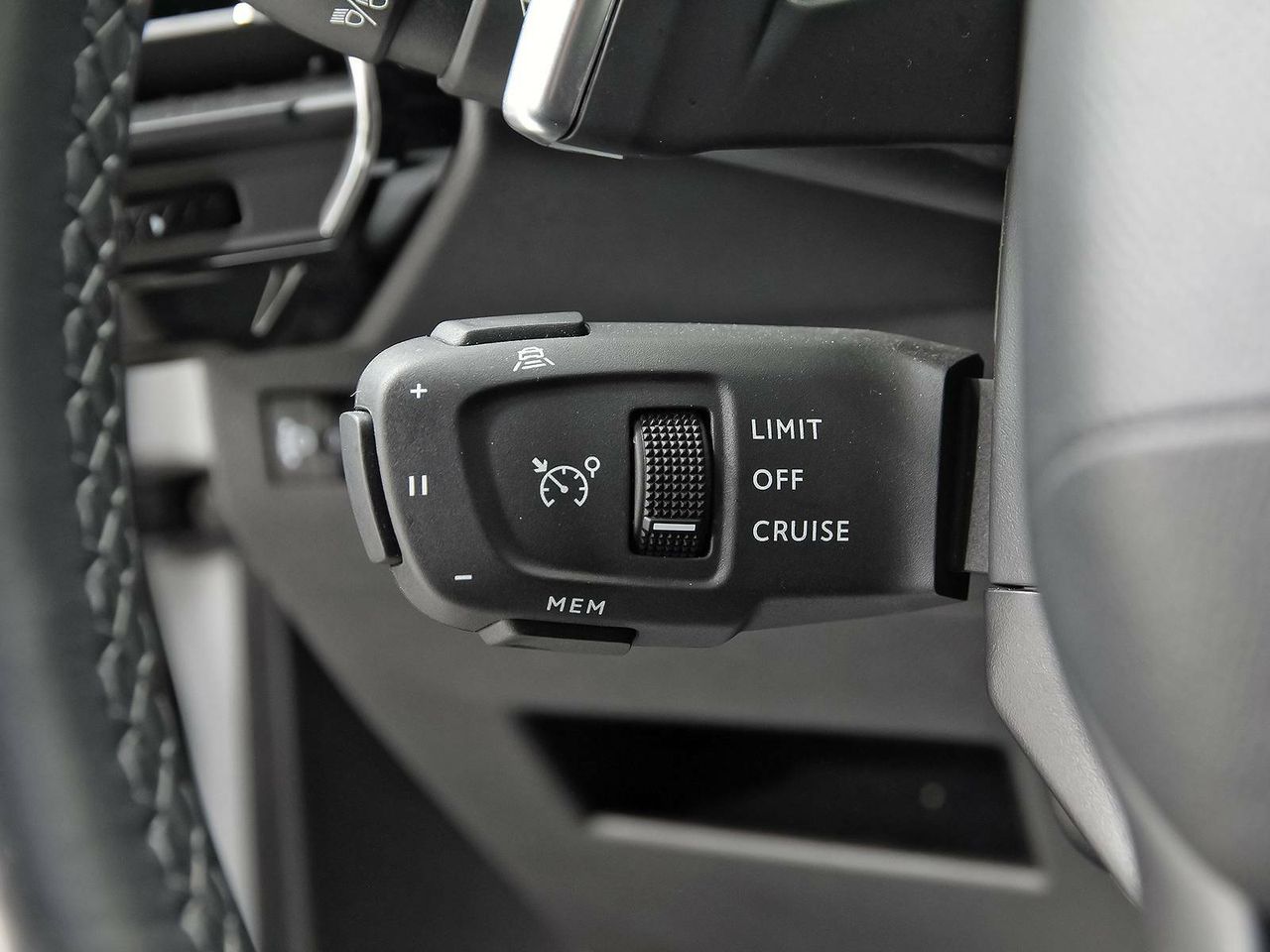 Foto DS Automobiles DS 7 23