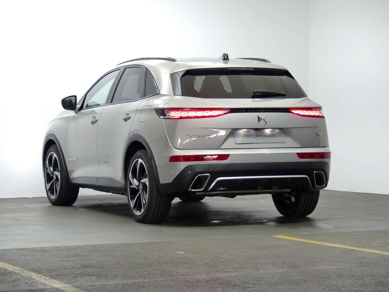 Foto DS Automobiles DS 7 5