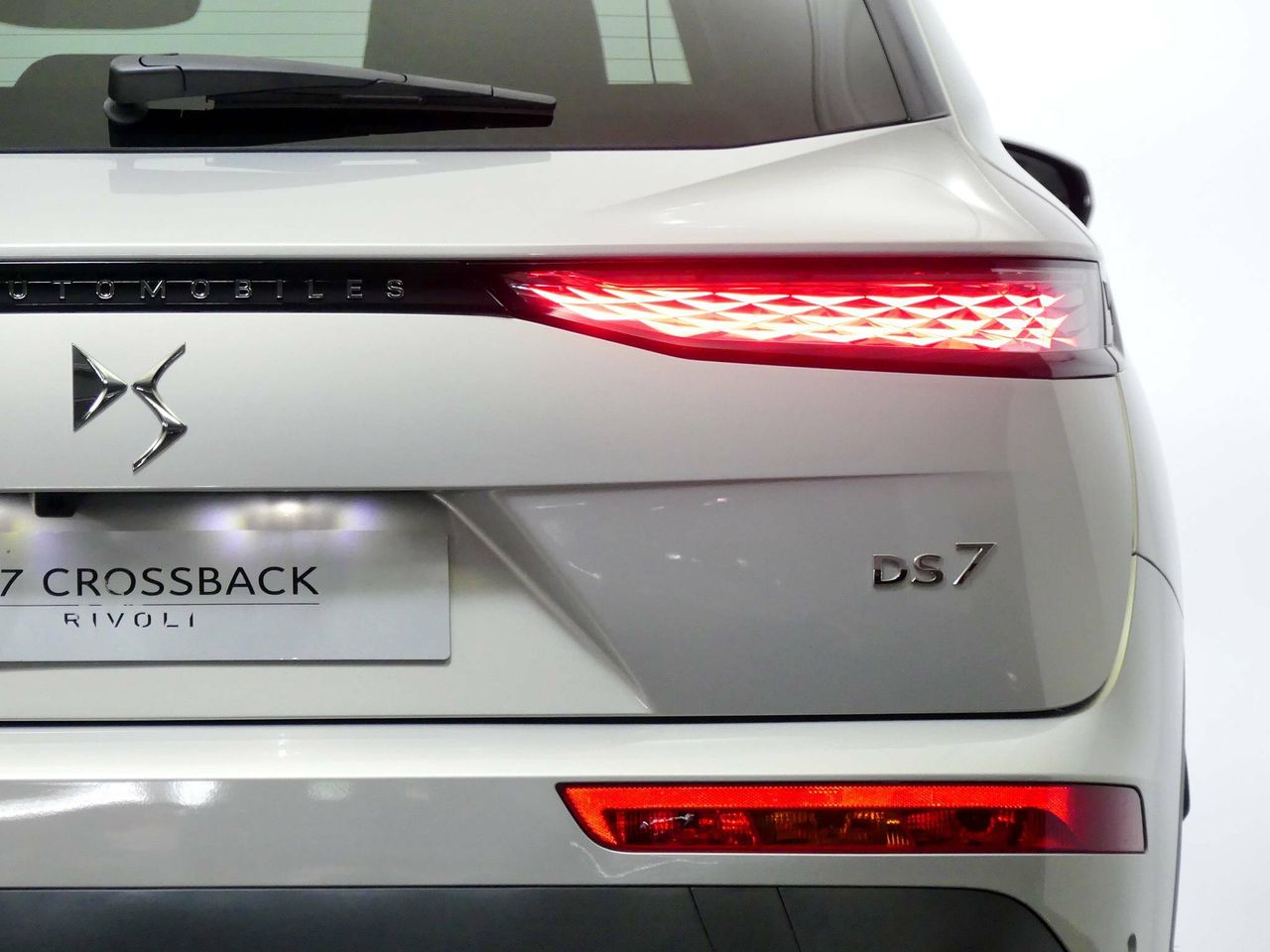 Foto DS Automobiles DS 7 13