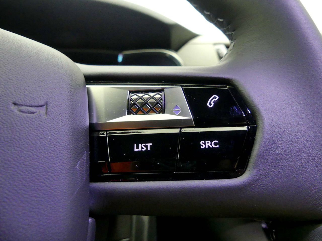 Foto DS Automobiles DS 7 20