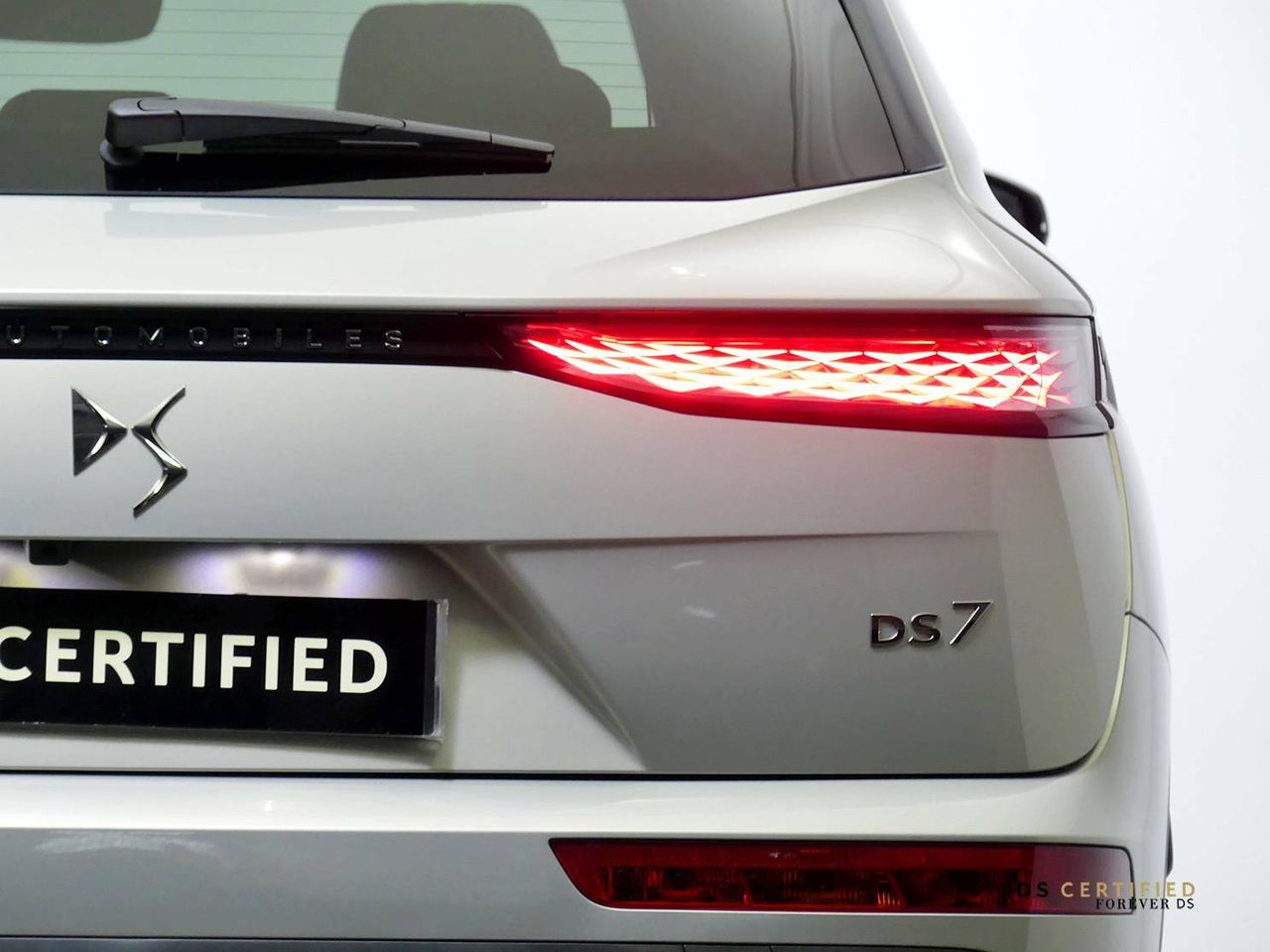 Foto DS Automobiles DS 7 13