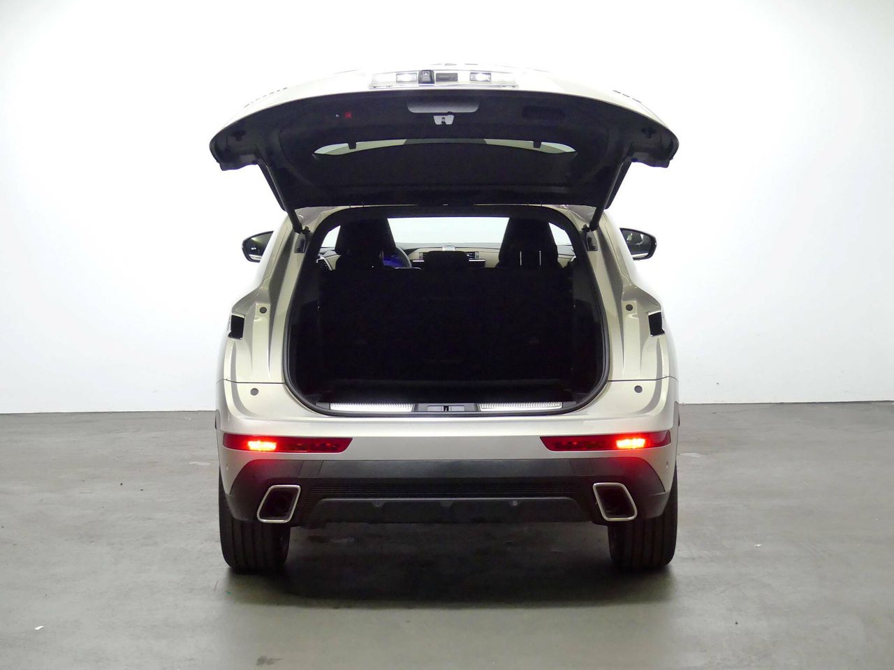 Foto DS Automobiles DS 7 8