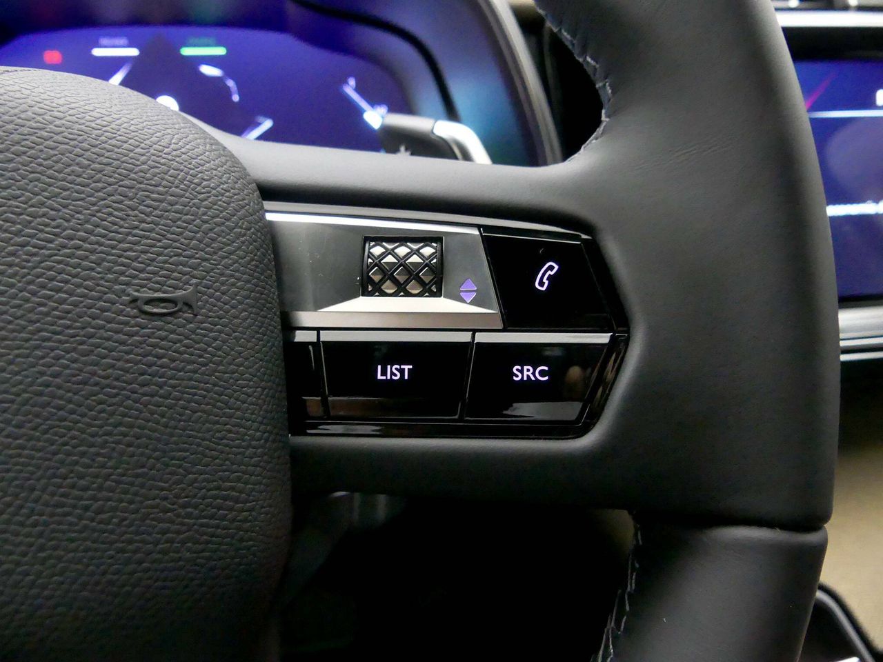 Foto DS Automobiles DS 7 20