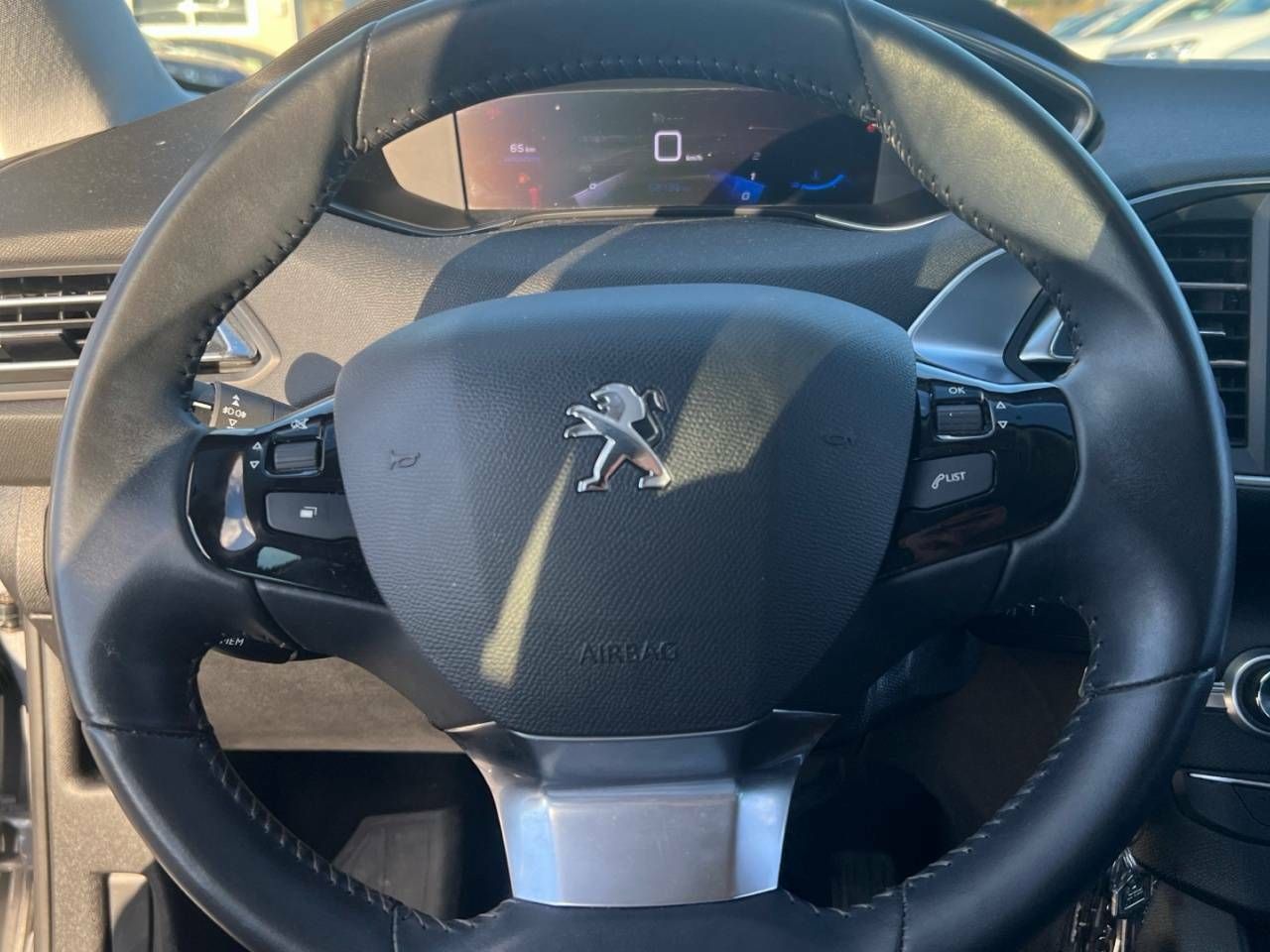 Foto Peugeot 308 9