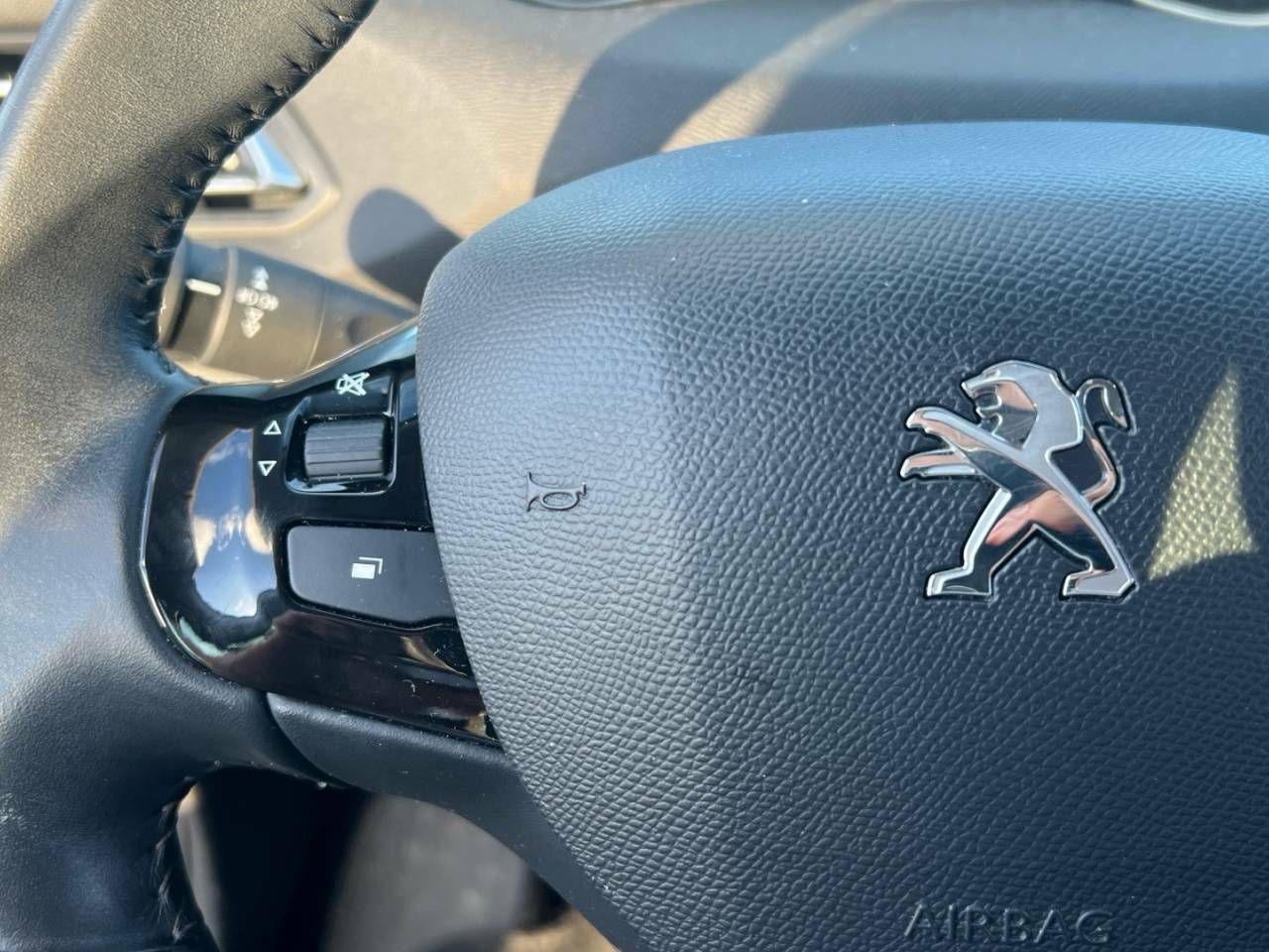 Foto Peugeot 308 19