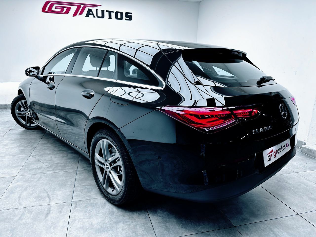 Foto Mercedes-Benz Clase CLA 13