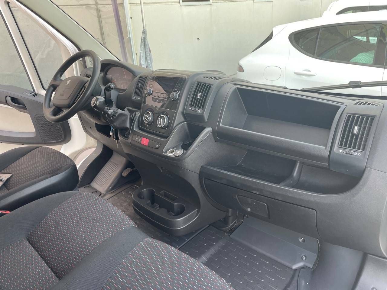 Foto Peugeot Boxer 12