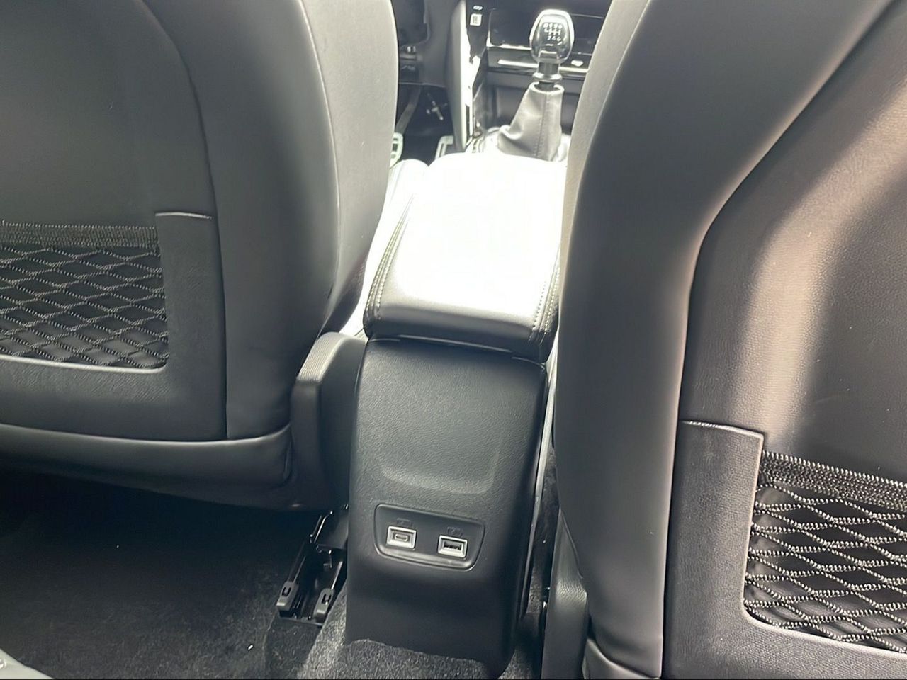 Foto Peugeot 208 13
