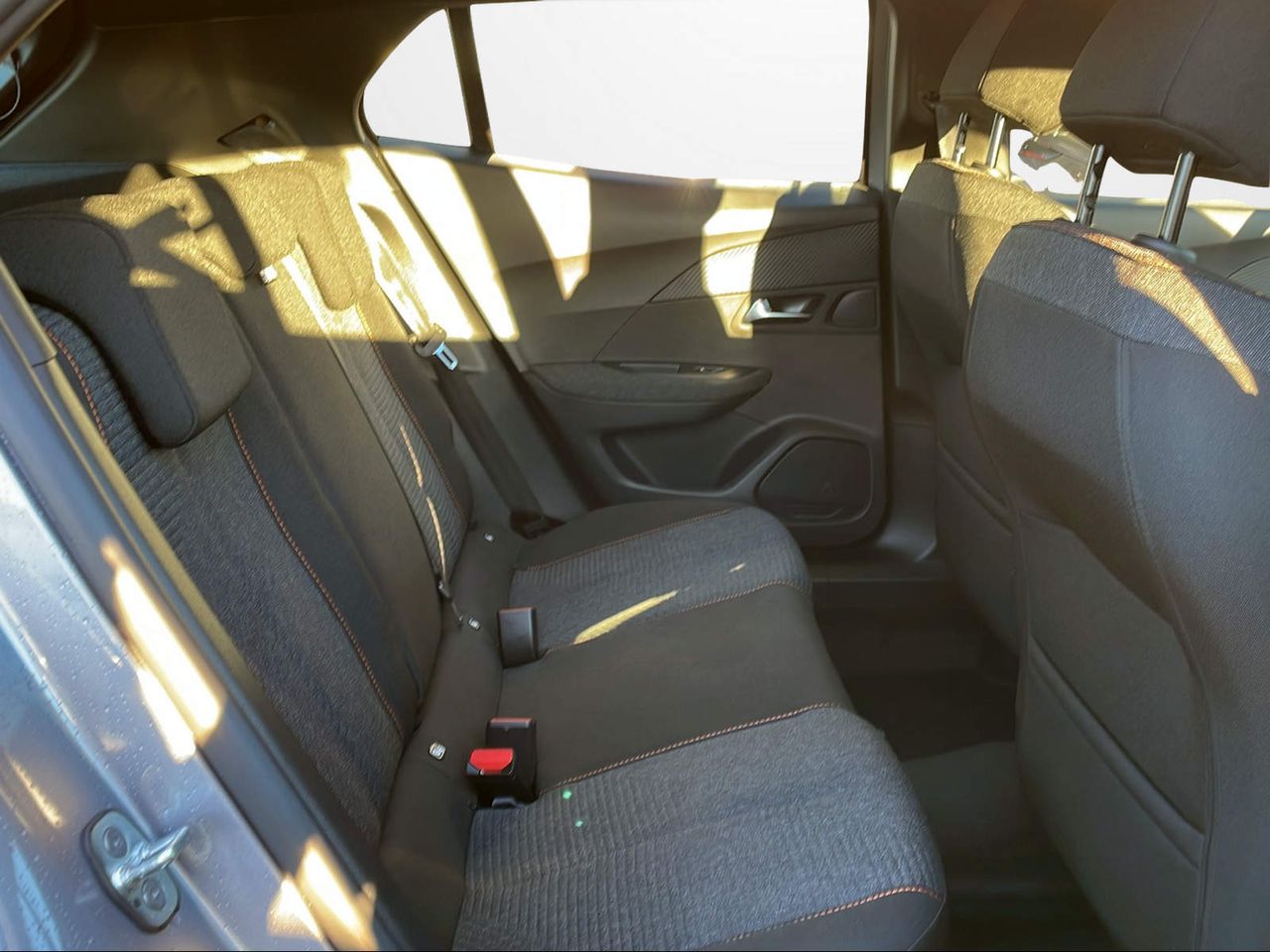 Foto Peugeot 2008 11