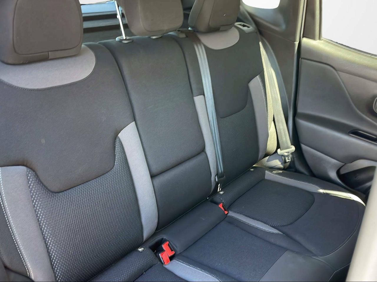 Foto Jeep Renegade 14