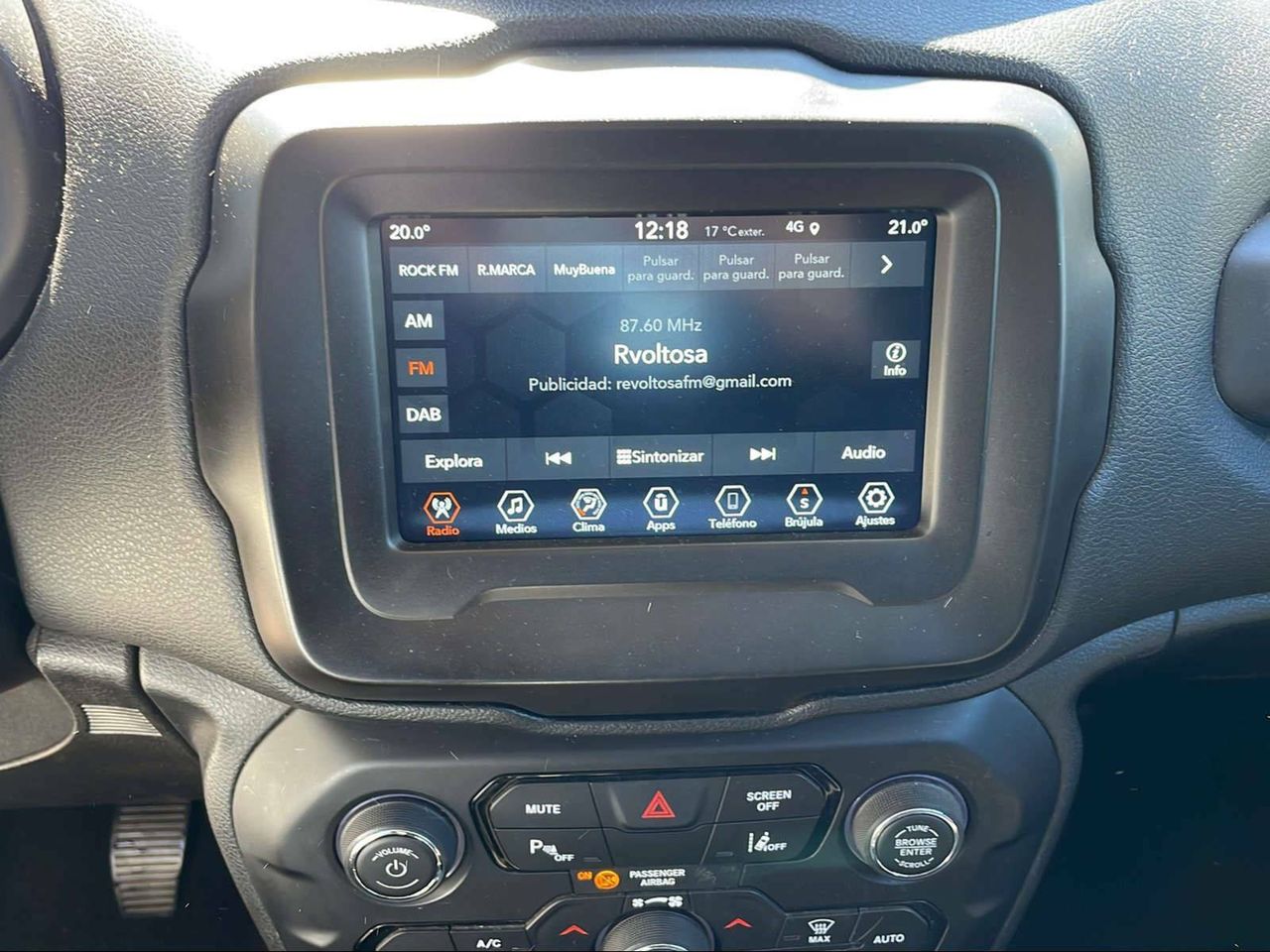 Foto Jeep Renegade 19