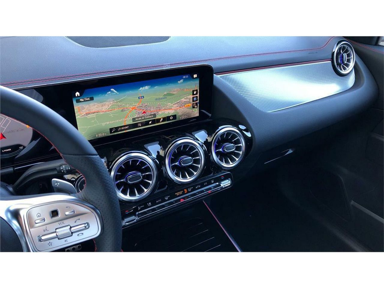 Foto Mercedes-Benz EQA 17