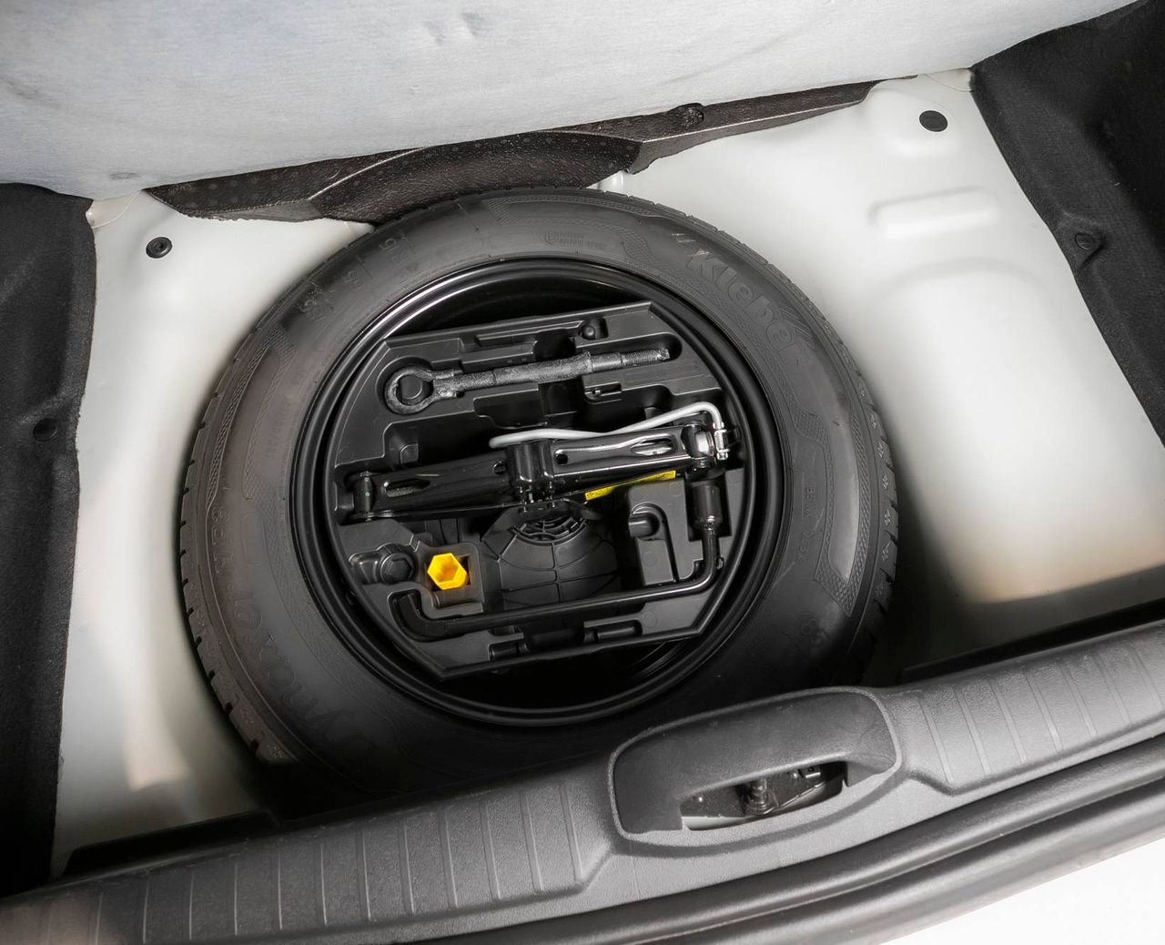 Foto Peugeot 208 17