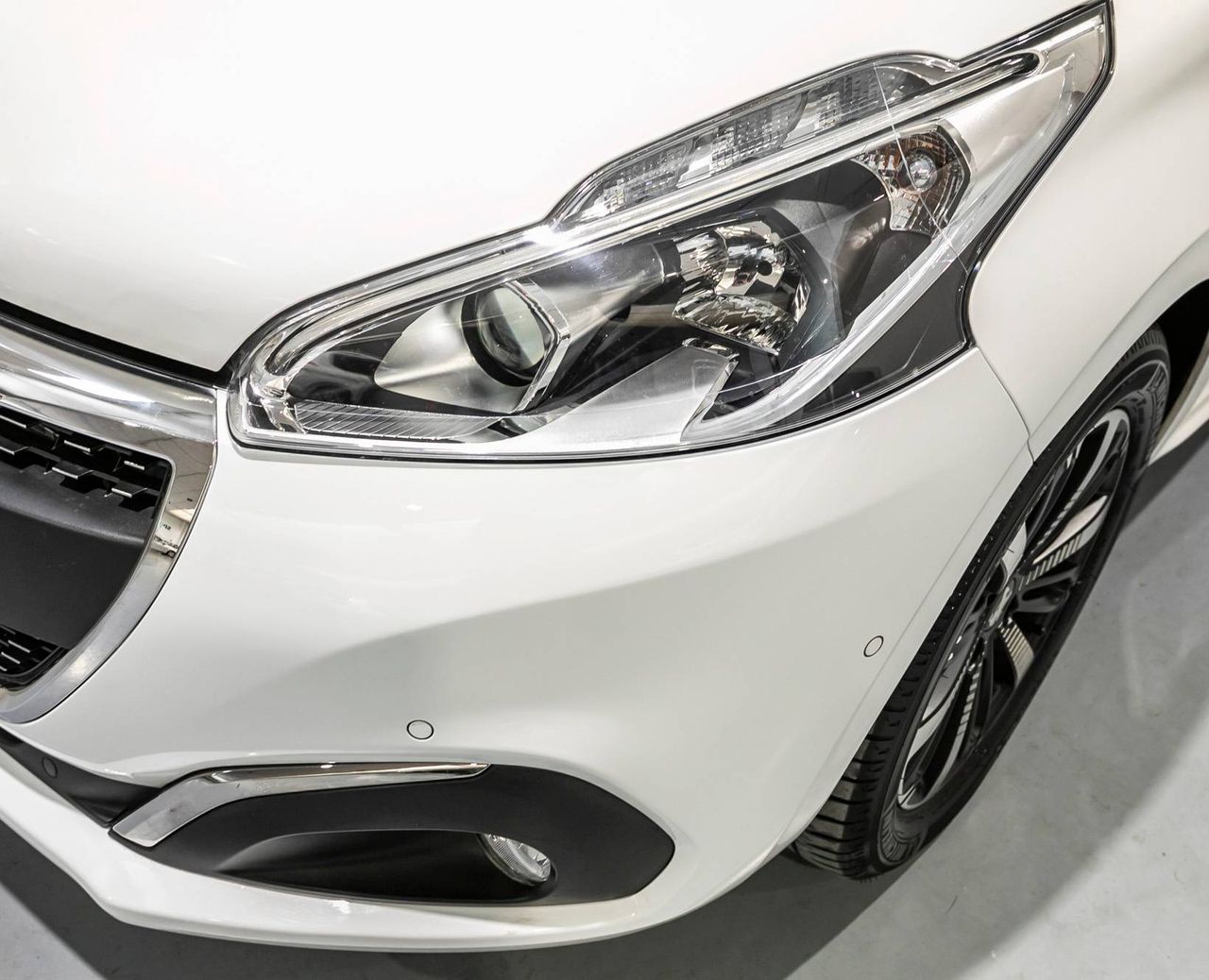 Foto Peugeot 208 18