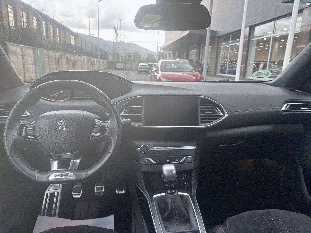 Foto Peugeot 308 8