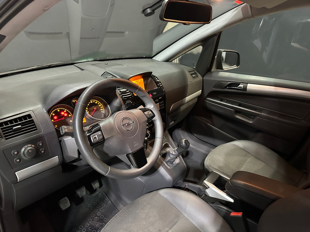 Foto Opel Zafira 5