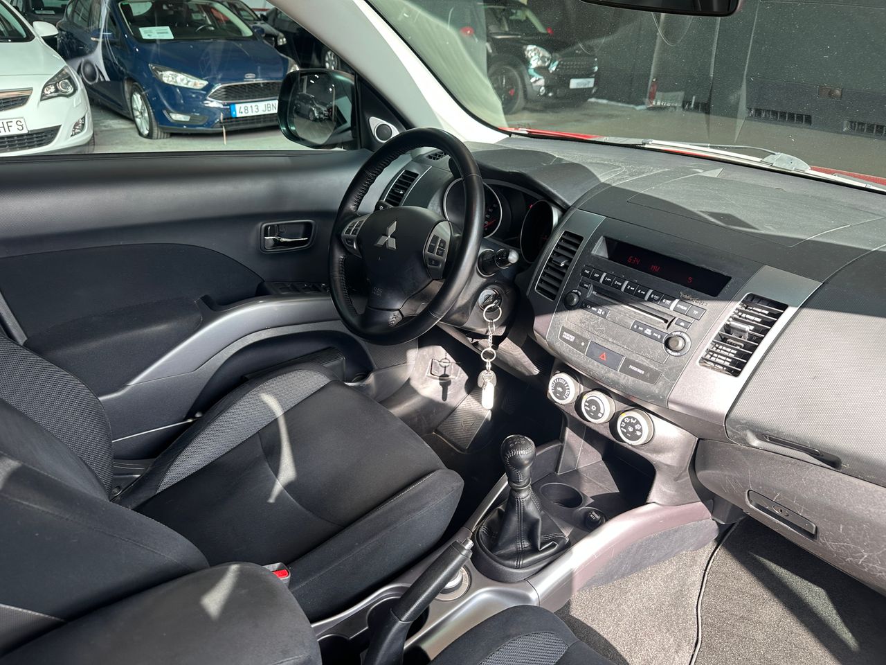 Foto Mitsubishi Outlander 4
