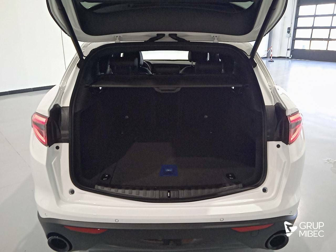 Foto Alfa Romeo Stelvio 6