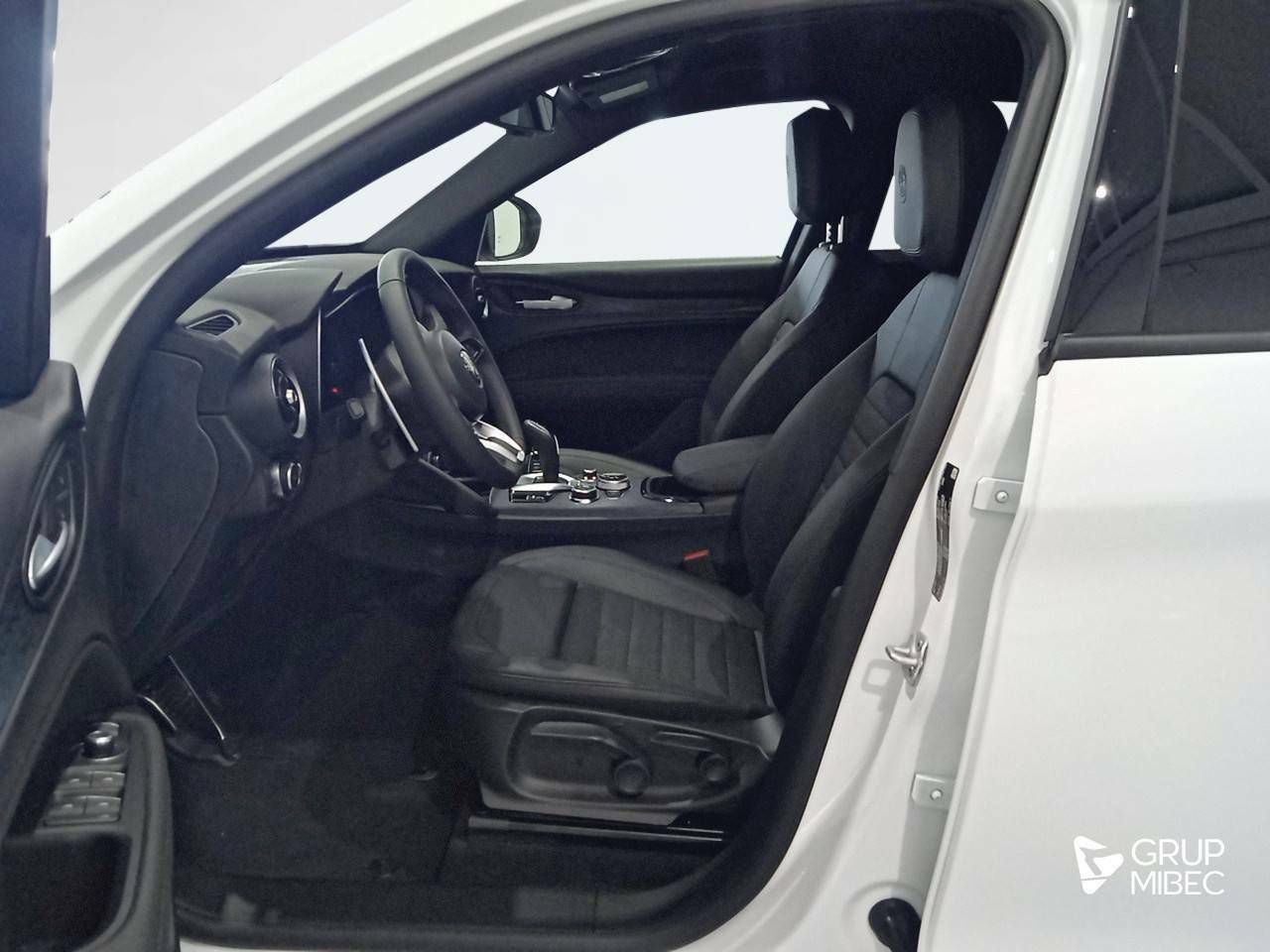 Foto Alfa Romeo Stelvio 11