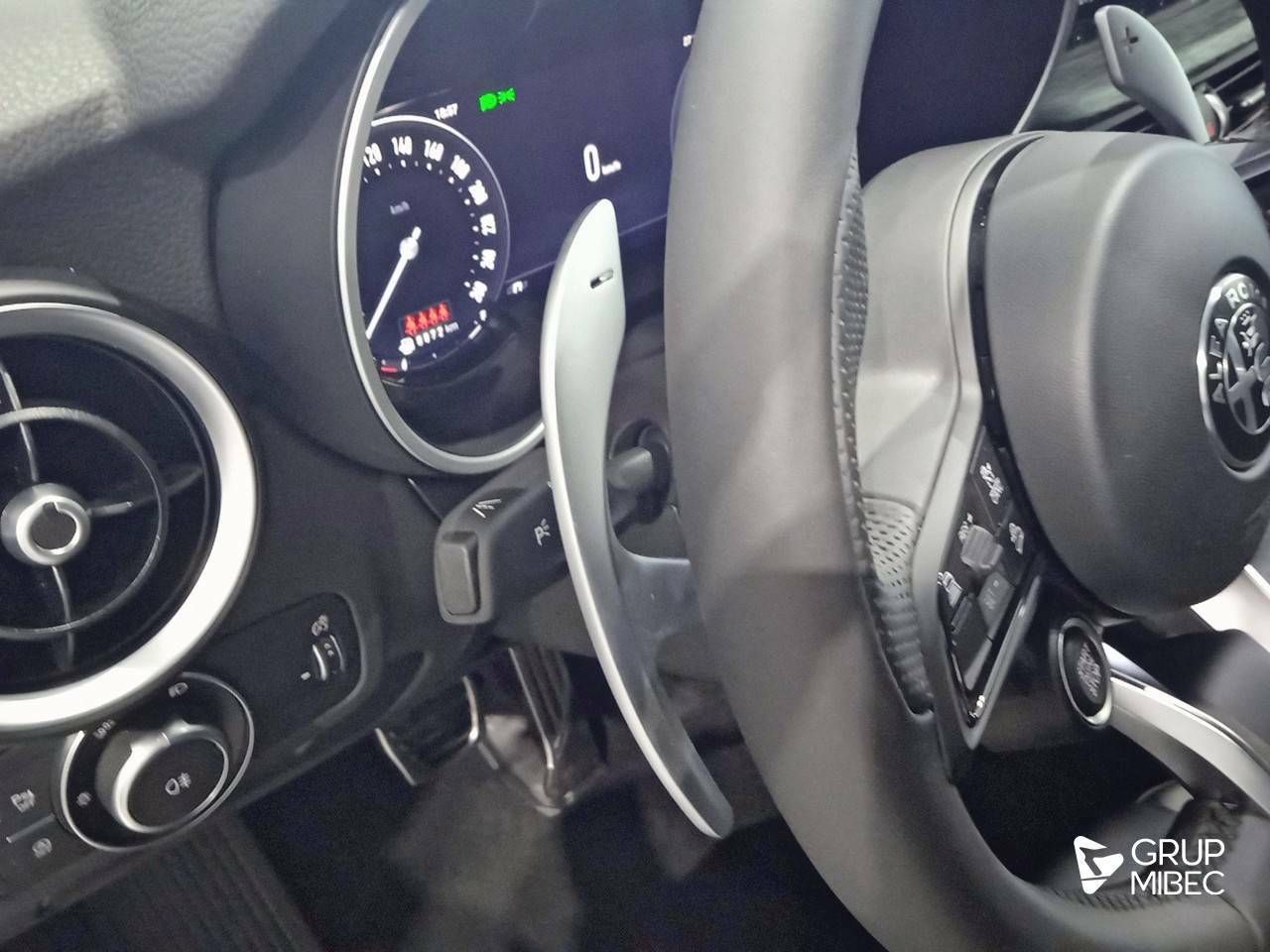 Foto Alfa Romeo Stelvio 15