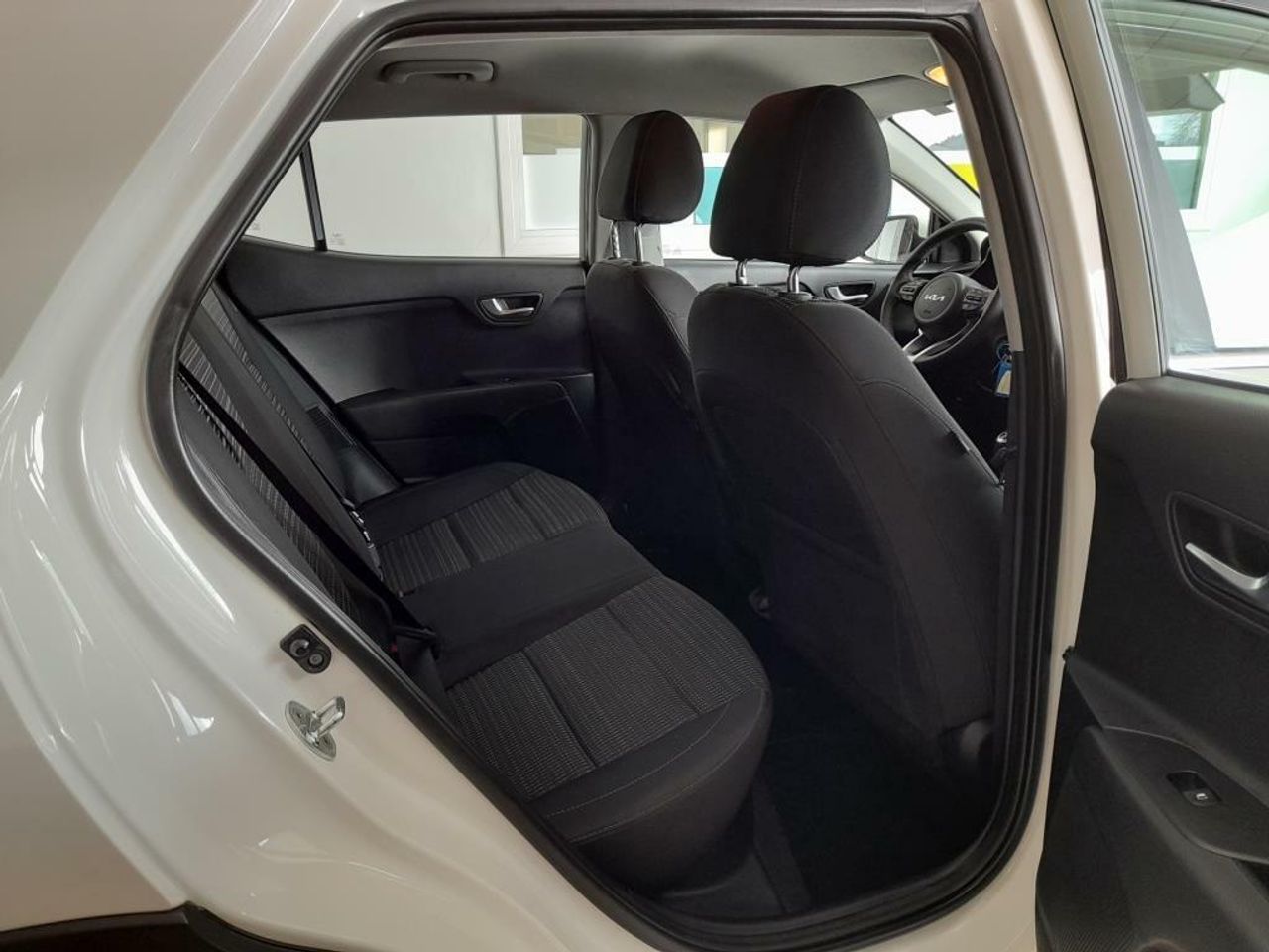 Foto Kia Stonic 11
