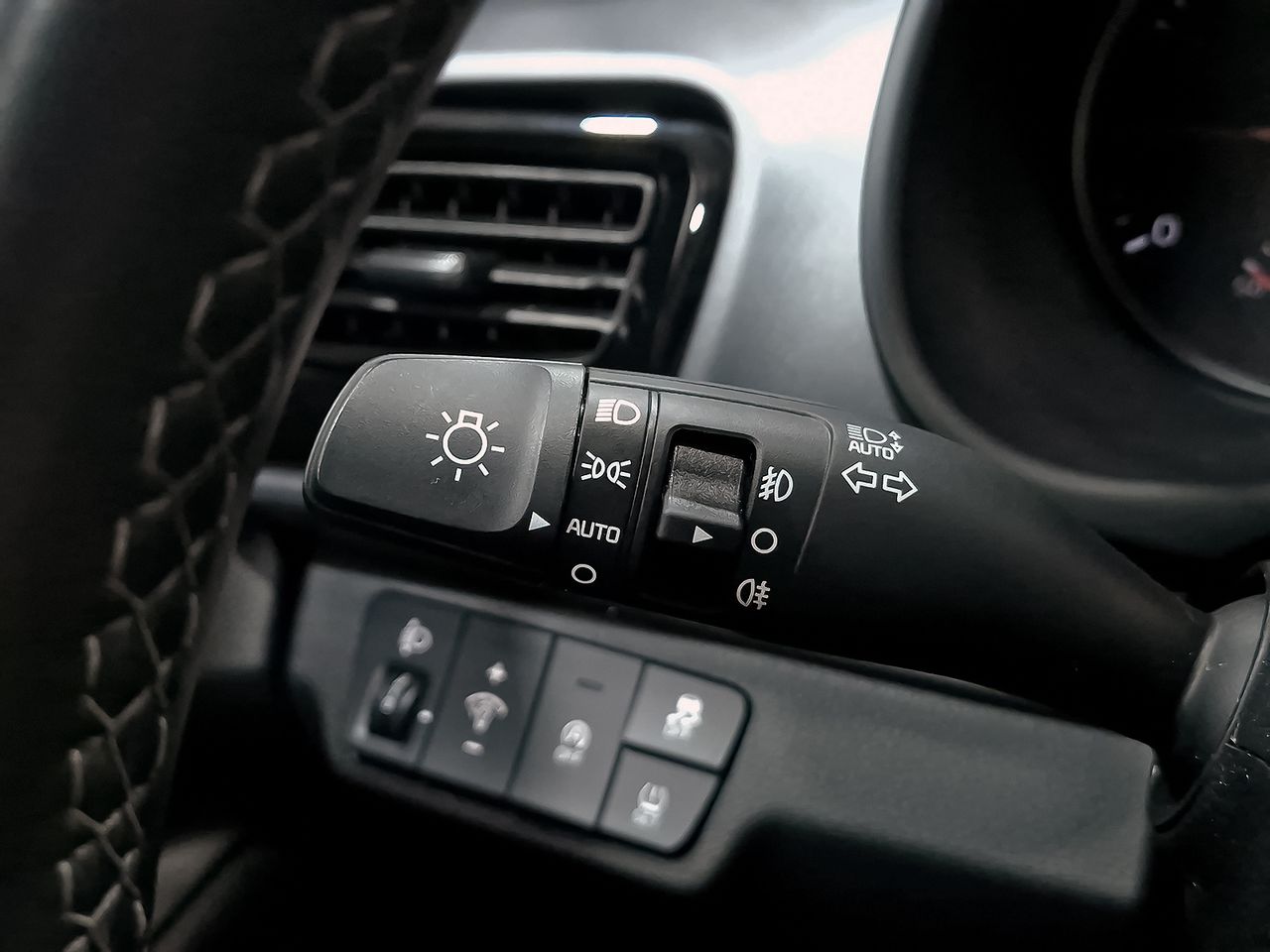 Foto Kia Stonic 14