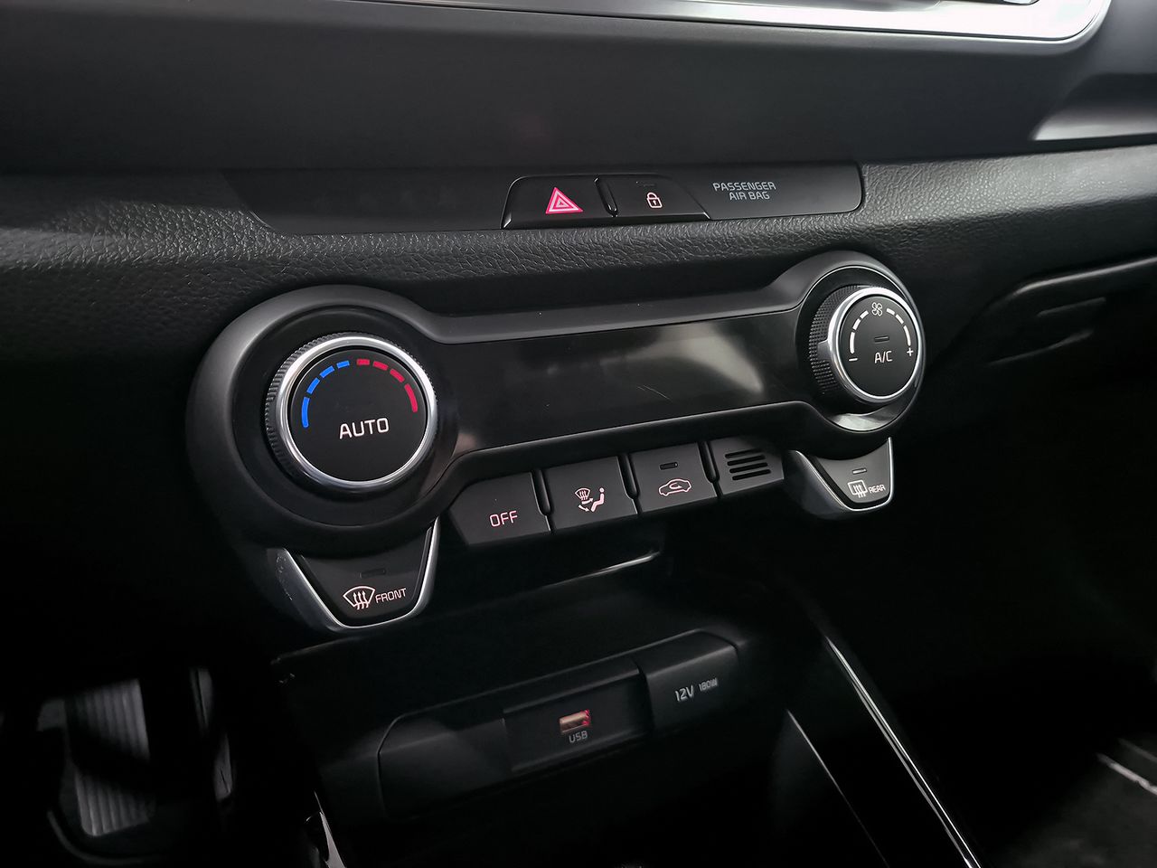 Foto Kia Stonic 29