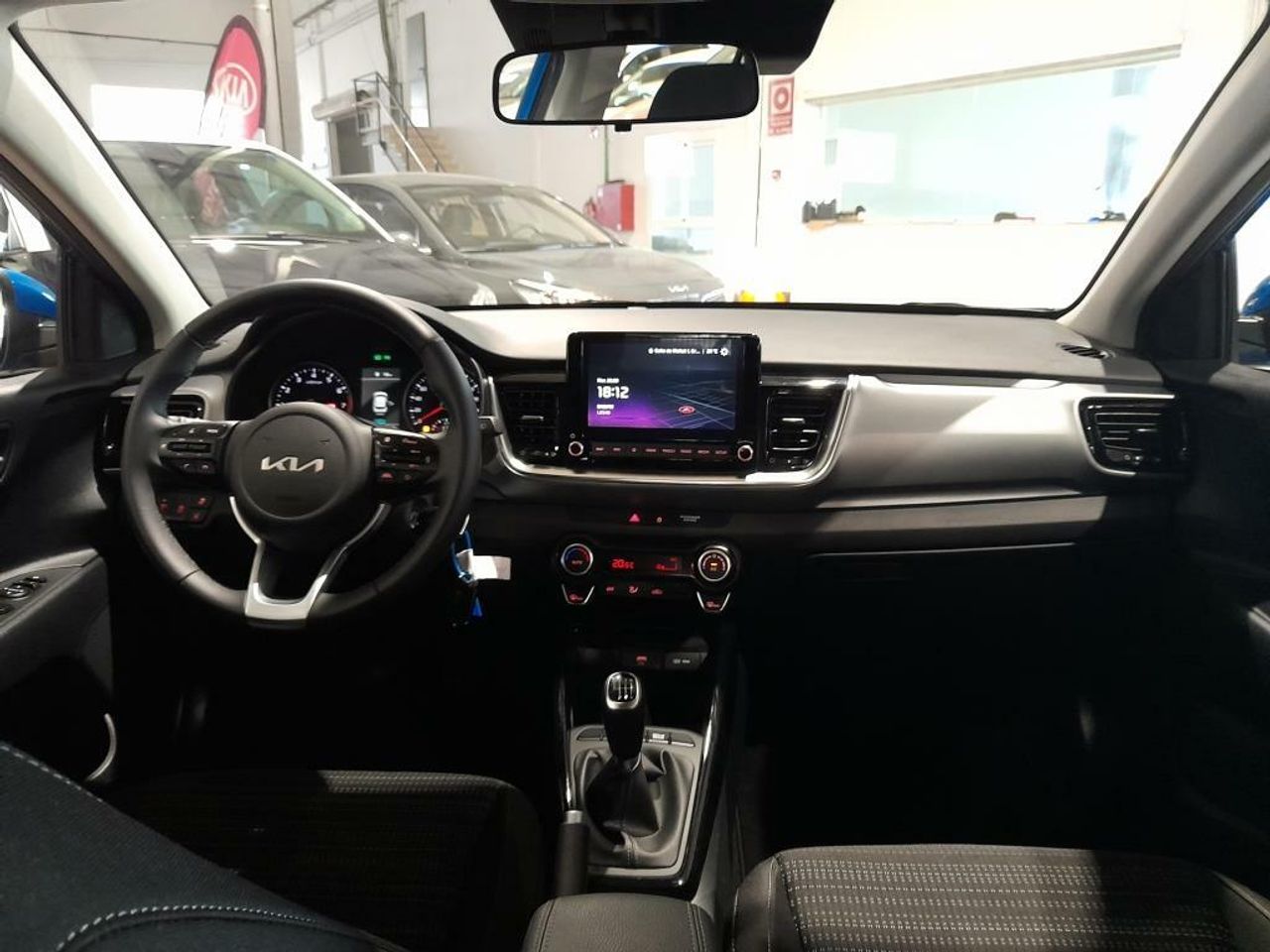 Foto Kia Stonic 12