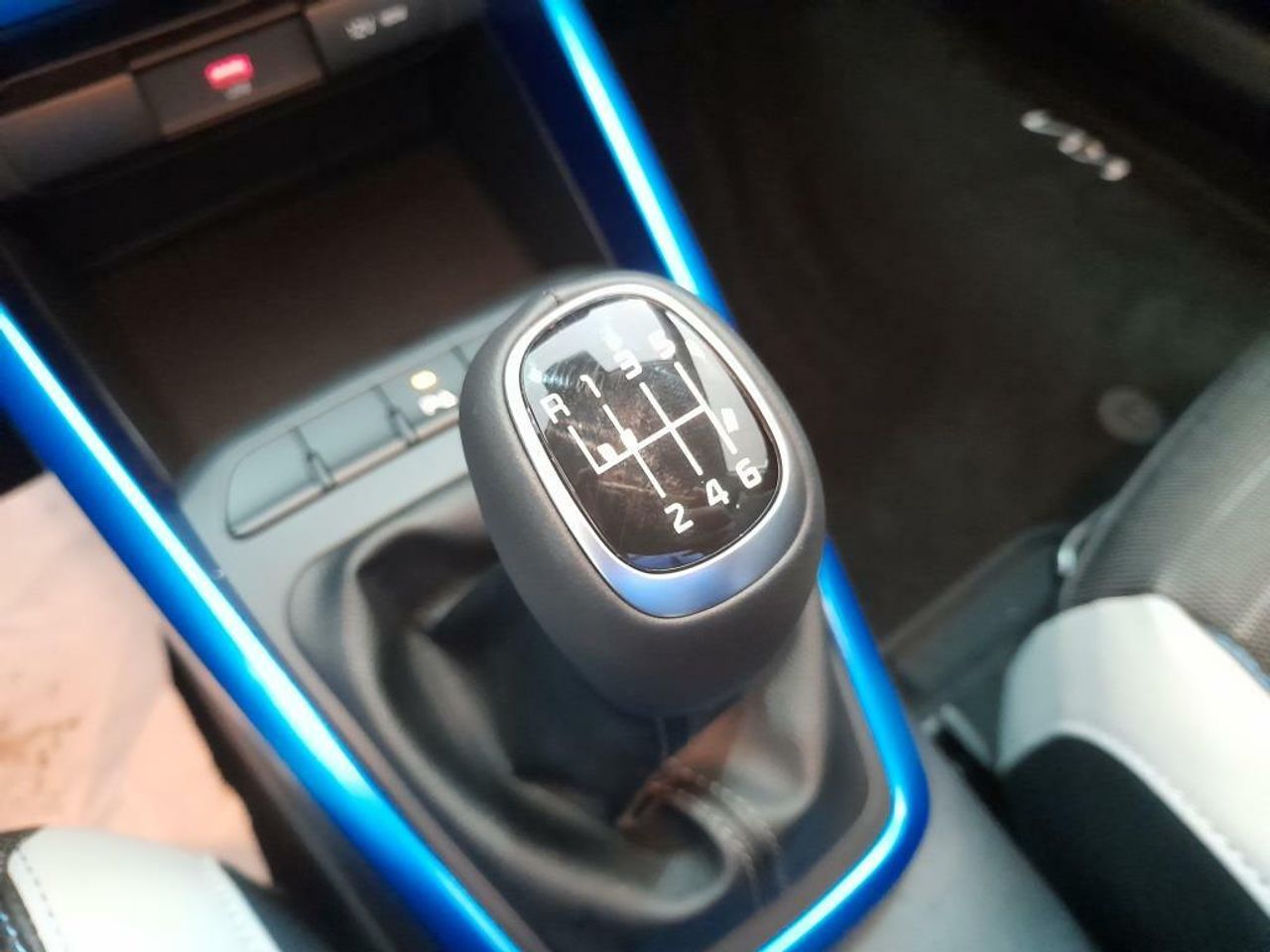 Foto Kia Stonic 10
