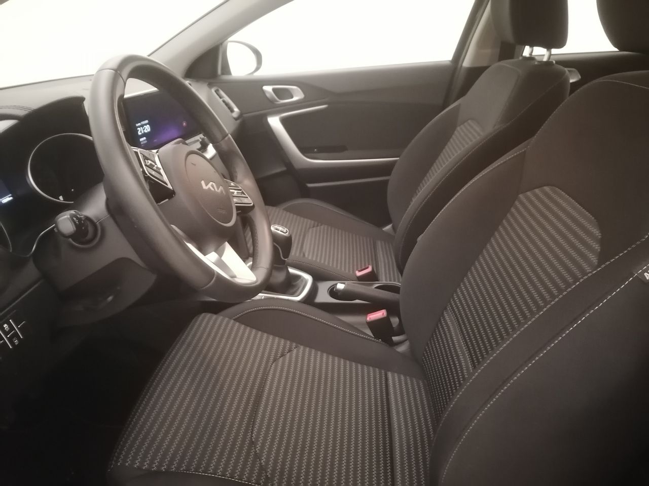 Foto Kia XCeed 9