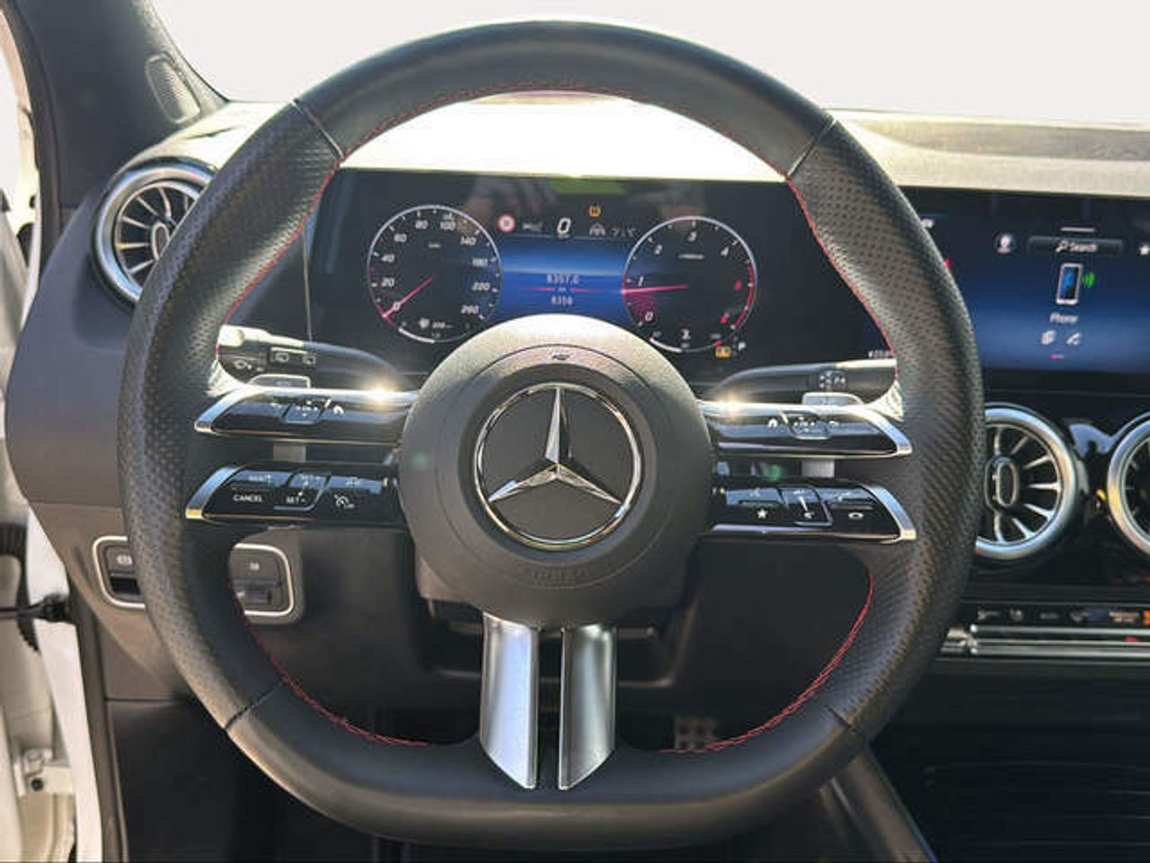 Foto Mercedes-Benz Clase GLA 18