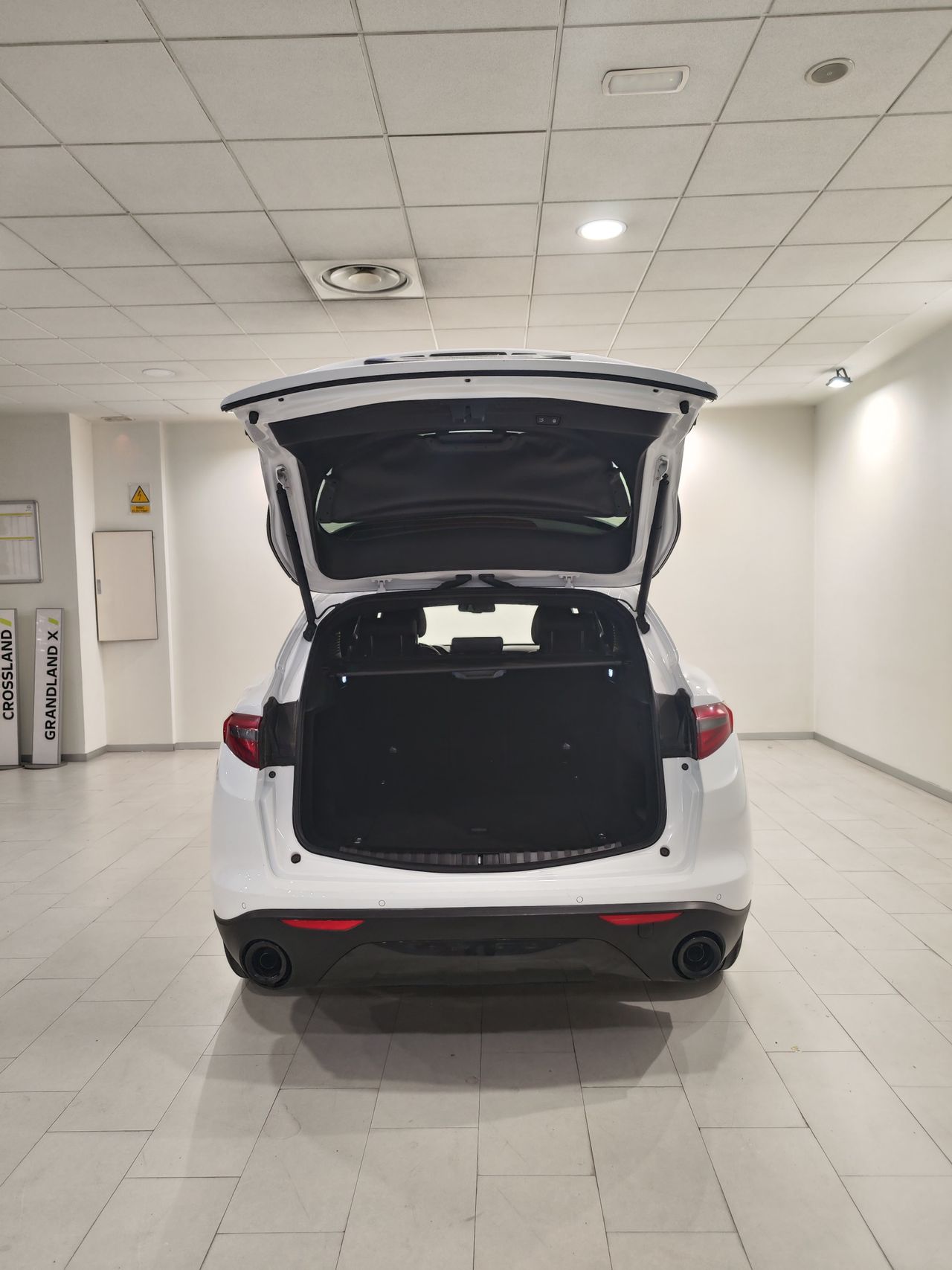 Foto Alfa Romeo Stelvio 21