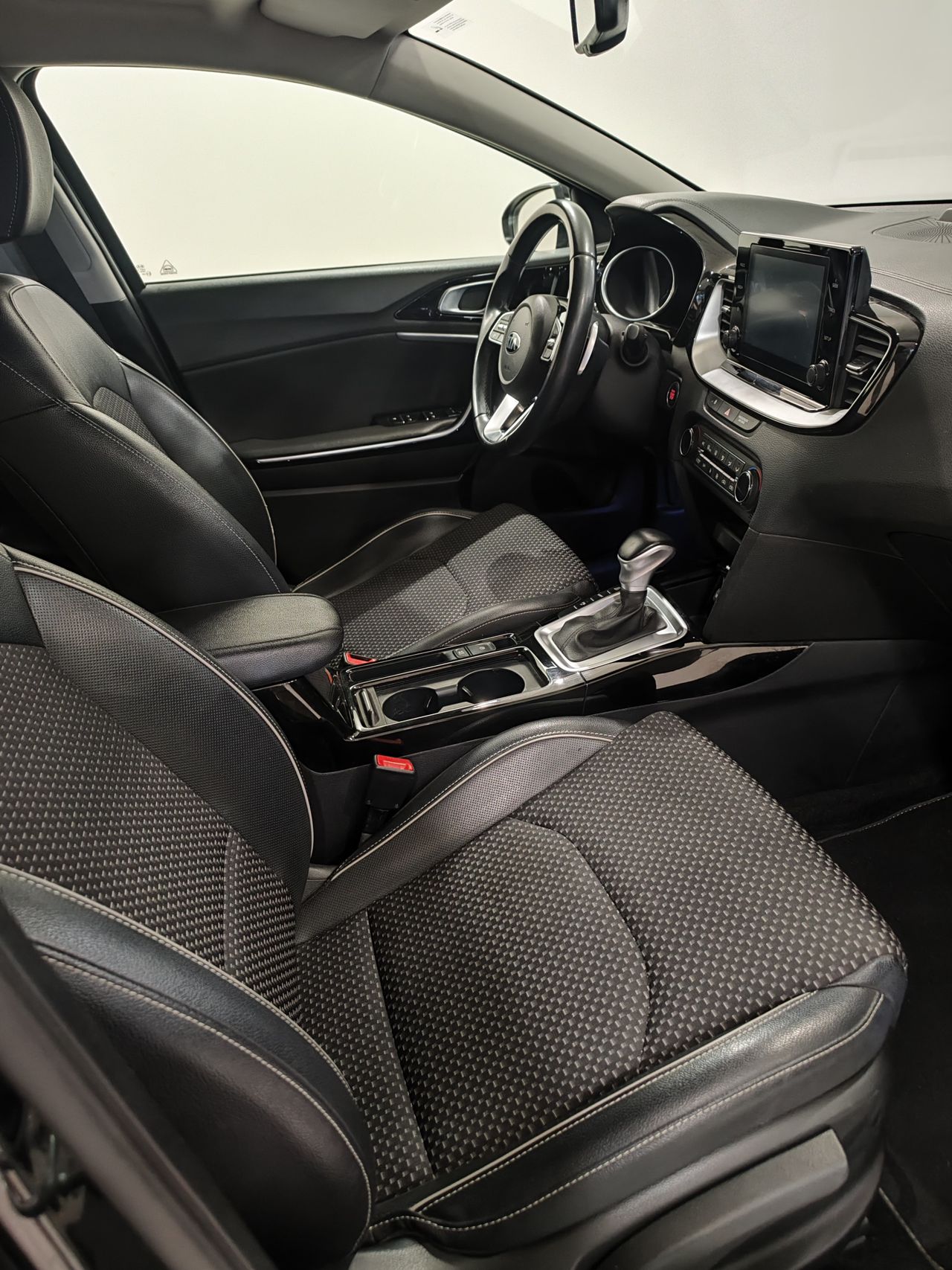 Foto Kia XCeed 10