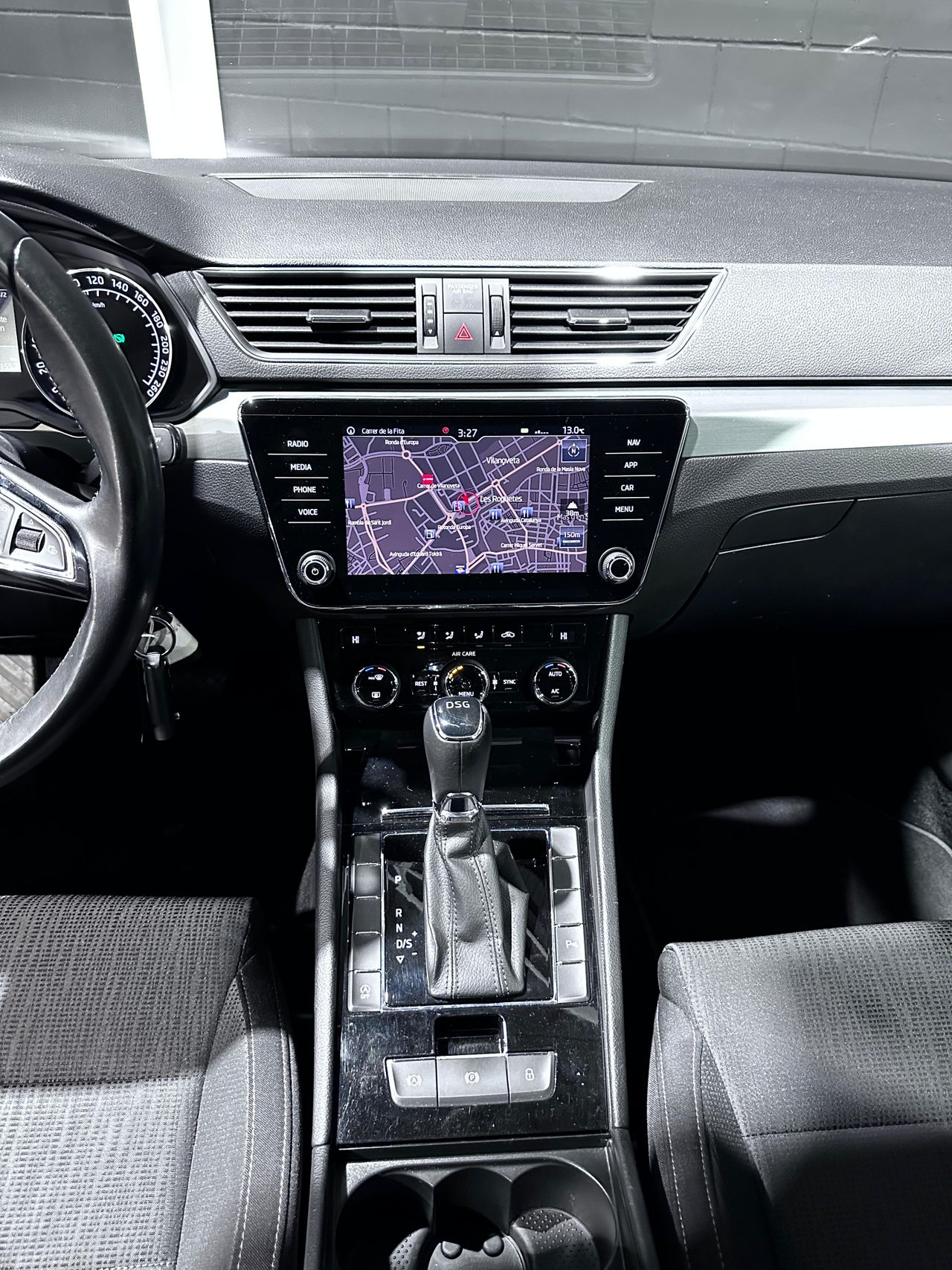Foto Skoda Superb 12
