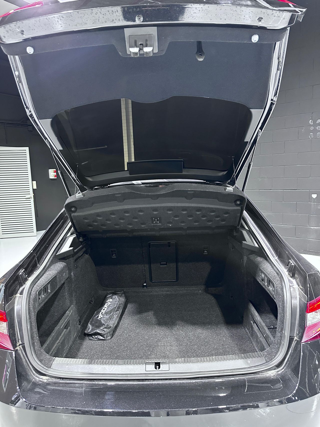 Foto Skoda Superb 16