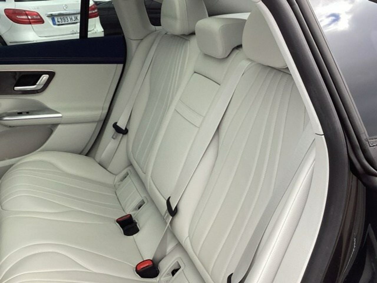 Foto Mercedes-Benz EQE 11