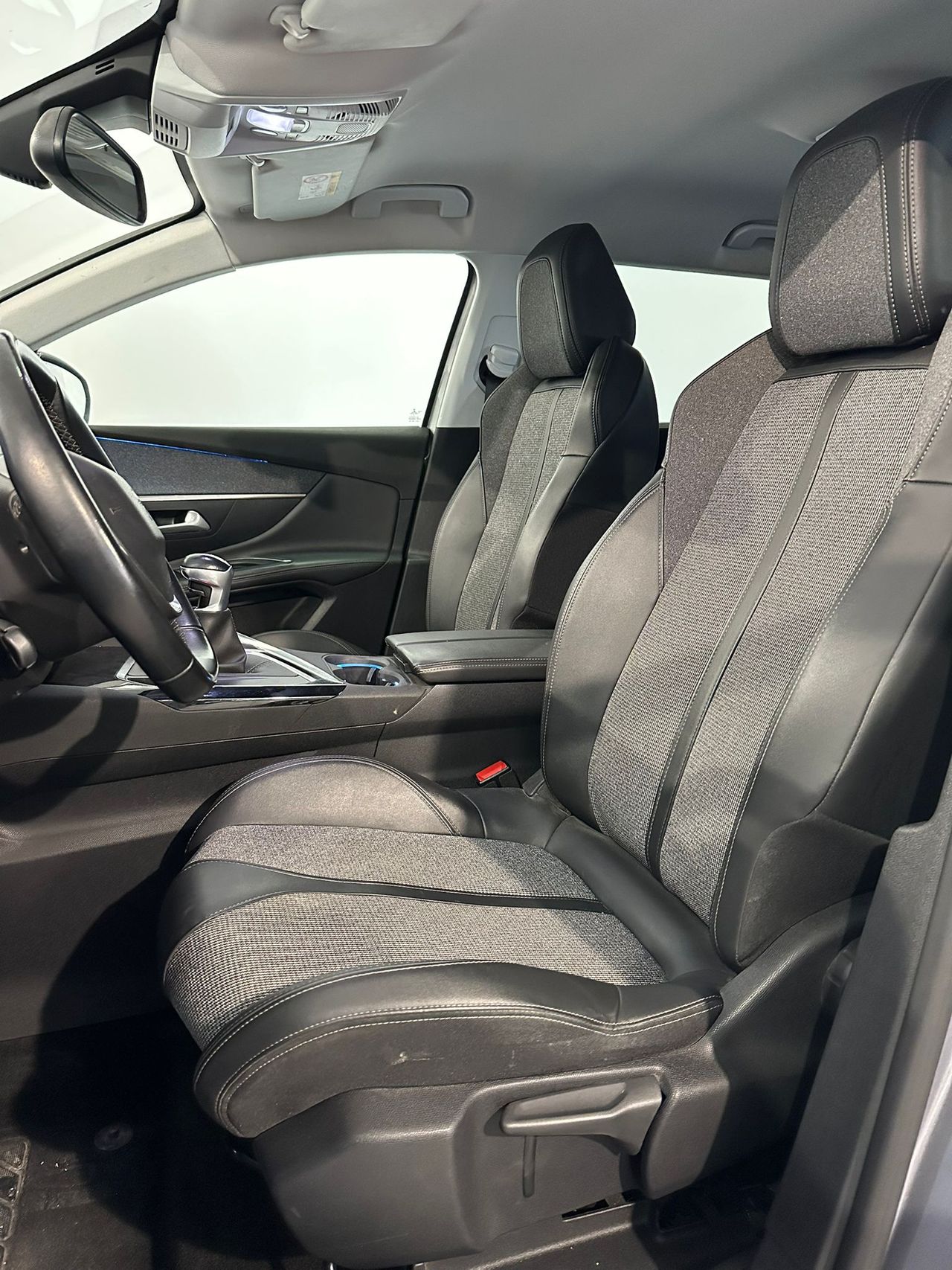 Foto Peugeot 5008 8