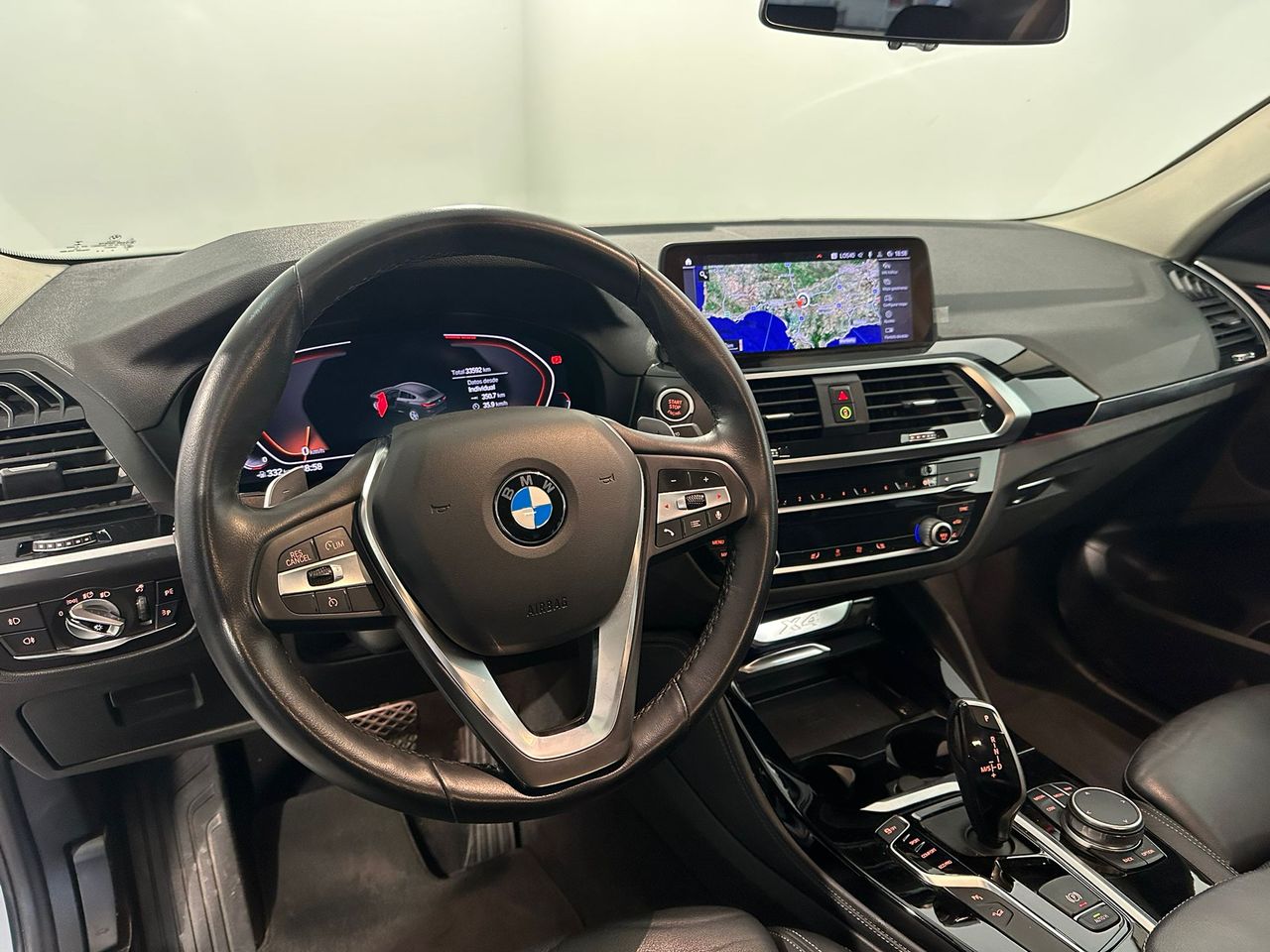 Foto BMW X4 8