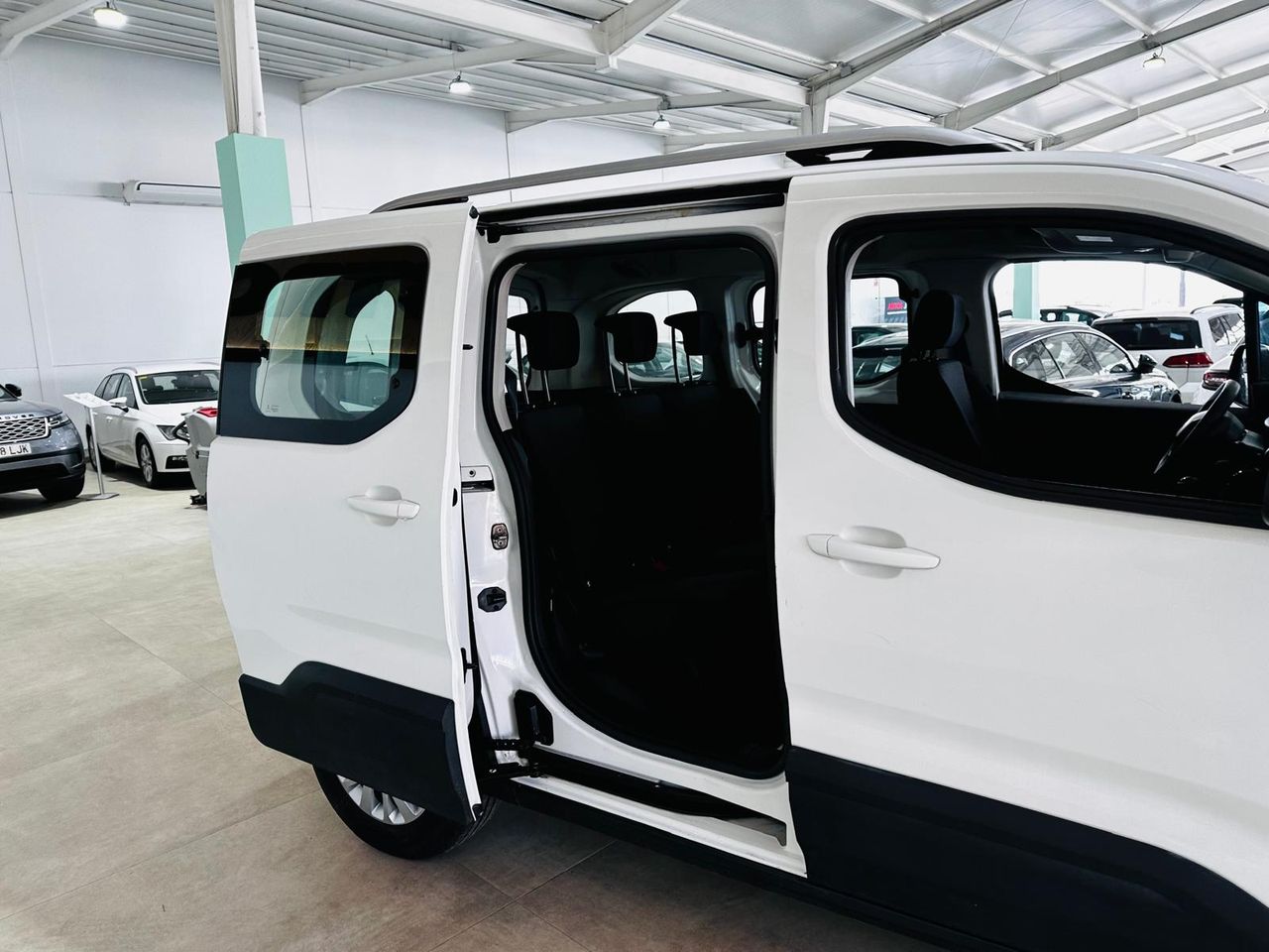 Foto Peugeot Rifter 15