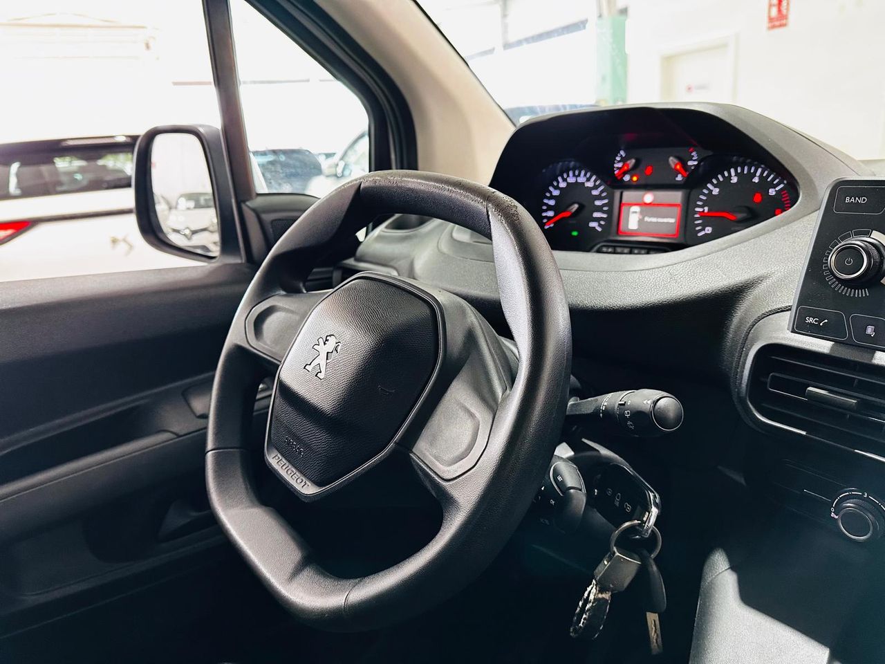 Foto Peugeot Rifter 19