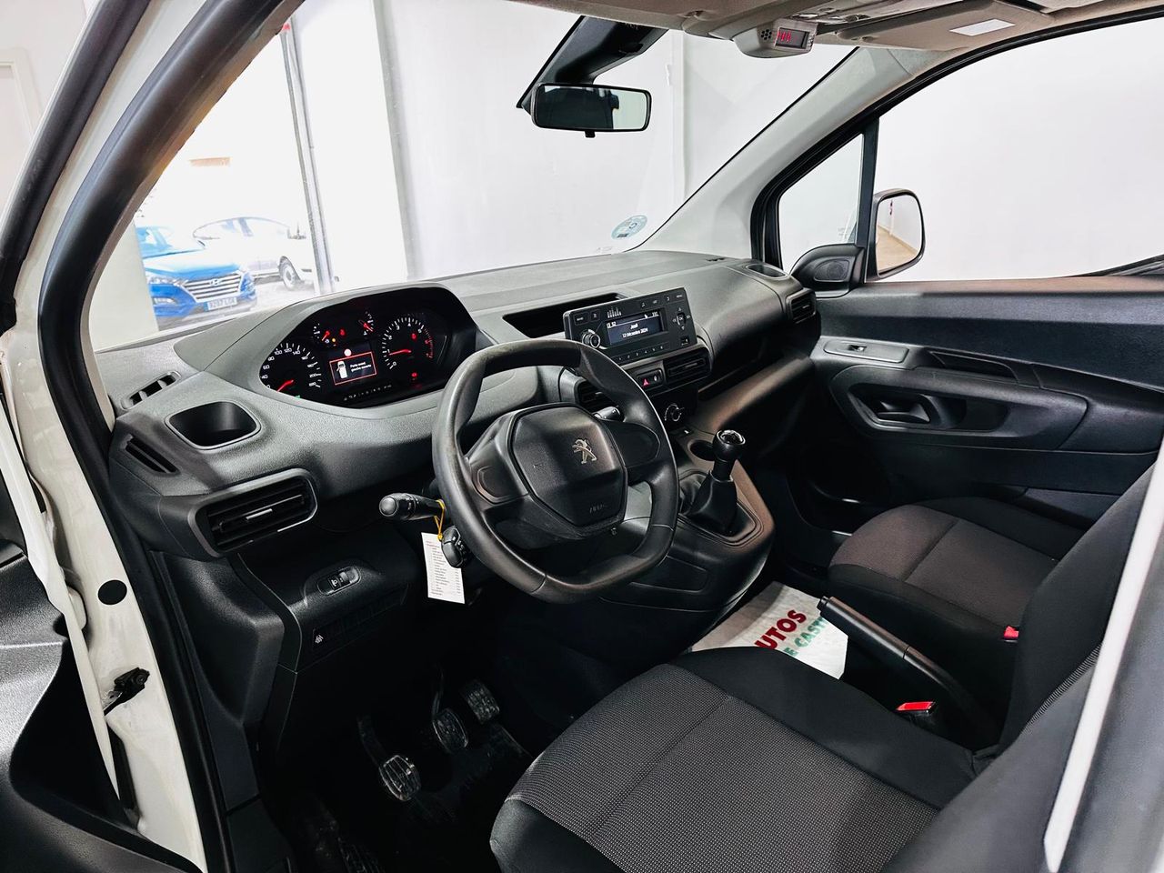 Foto Peugeot Rifter 25