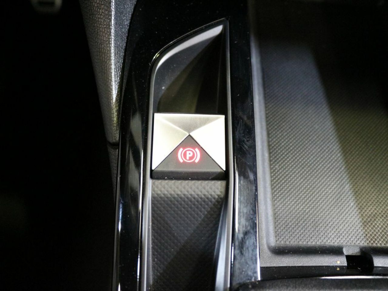 Foto DS Automobiles DS 3 22