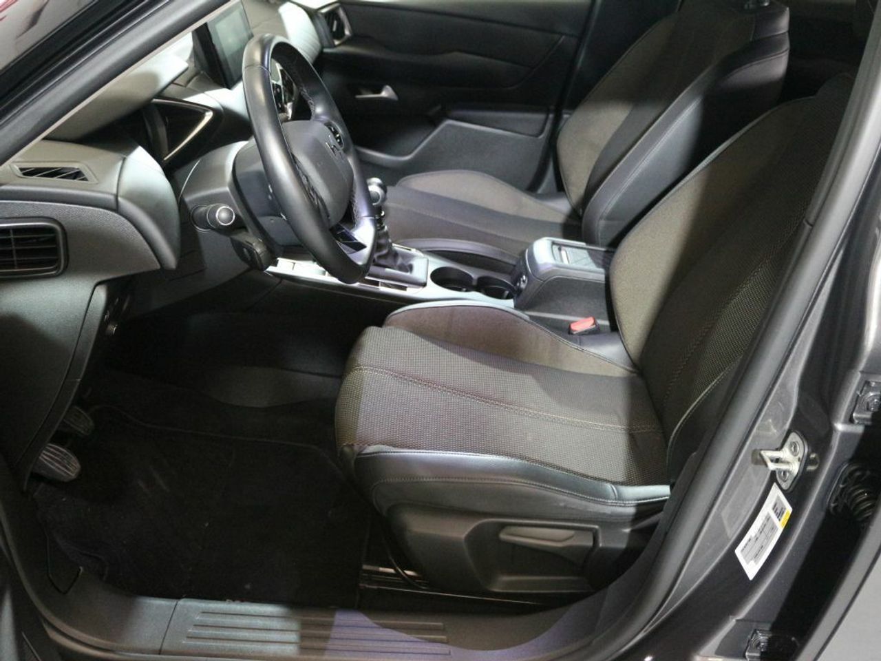 Foto DS Automobiles DS 3 9