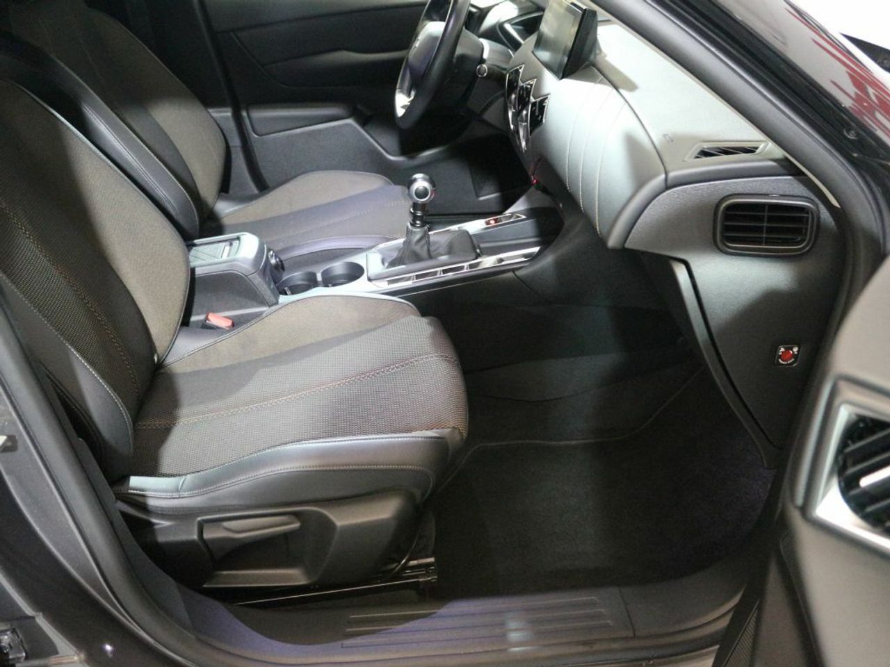 Foto DS Automobiles DS 3 12
