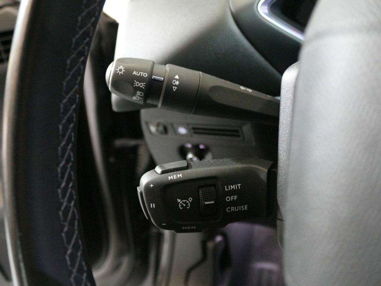 Foto DS Automobiles DS 3 16