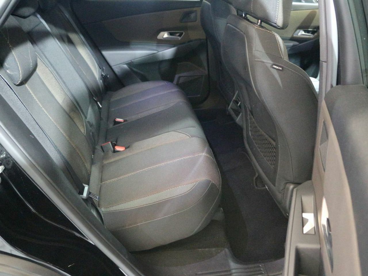 Foto DS Automobiles DS 7 11