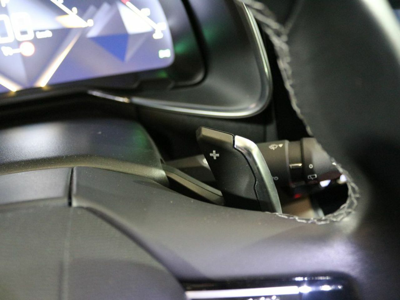 Foto DS Automobiles DS 7 18