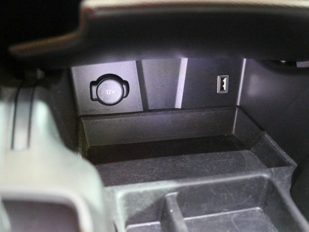 Foto DS Automobiles DS 7 27