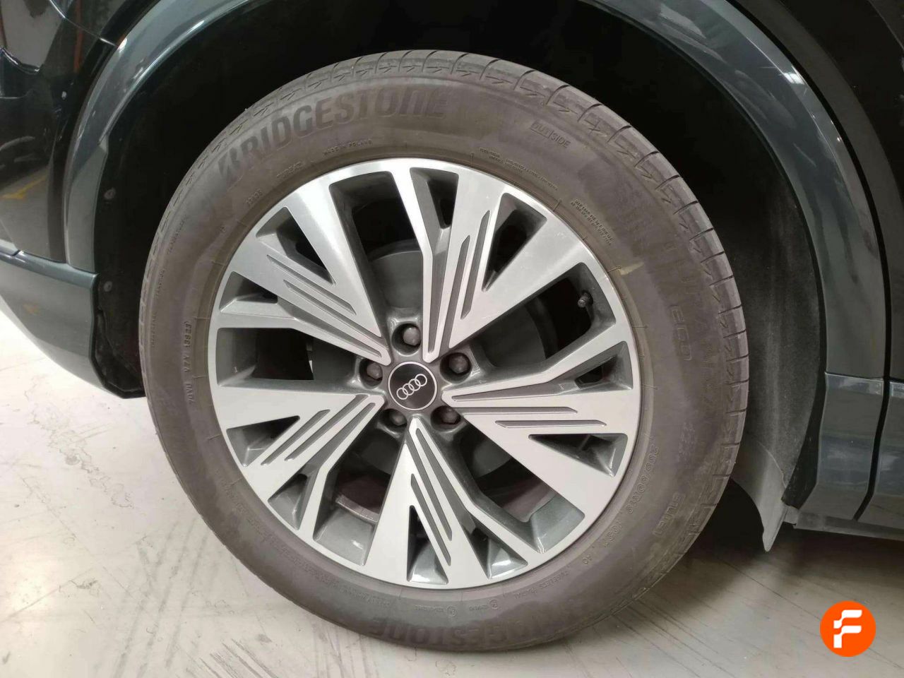 Foto Audi Q4 7